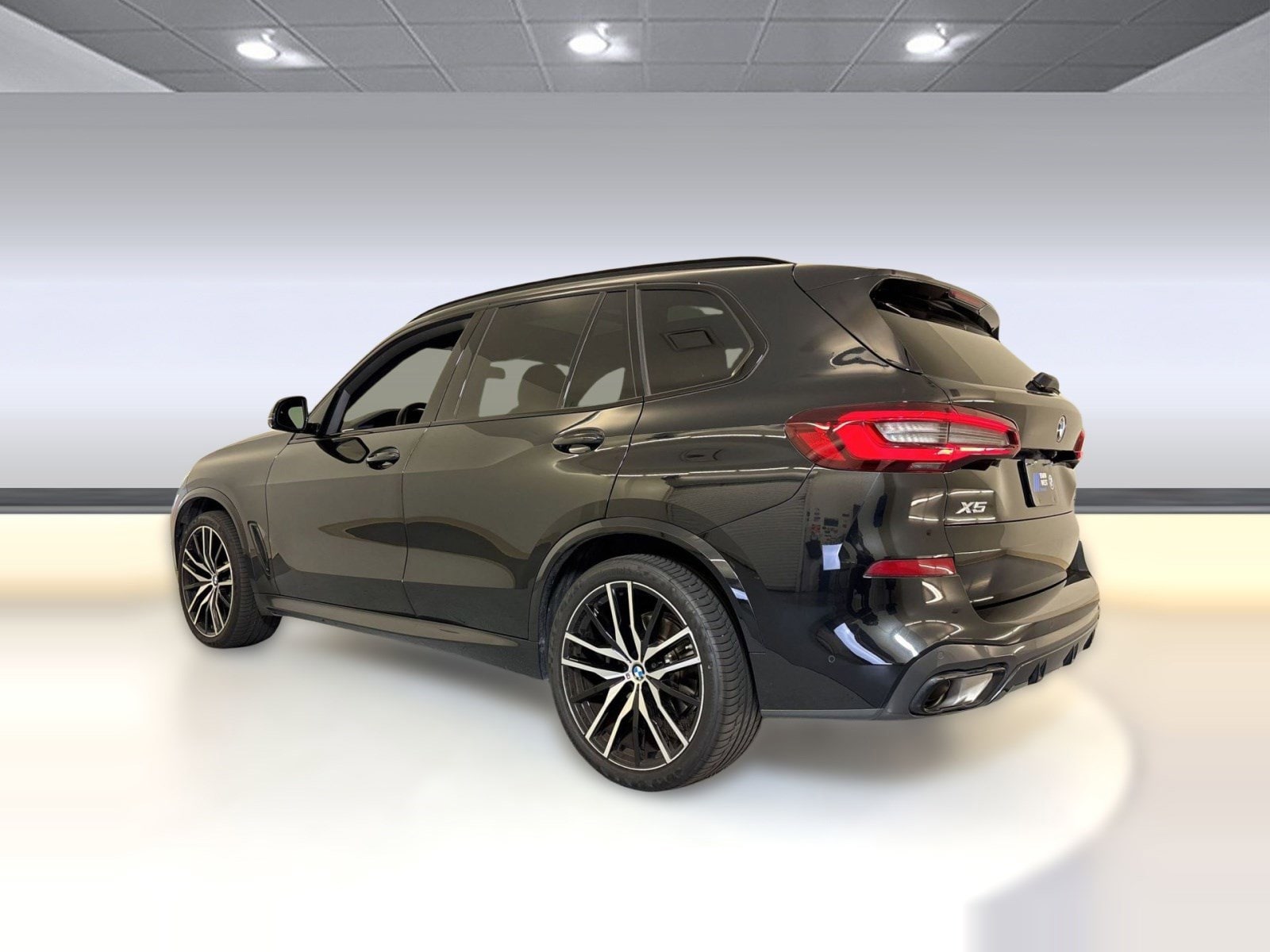2023 BMW X5 photo 2