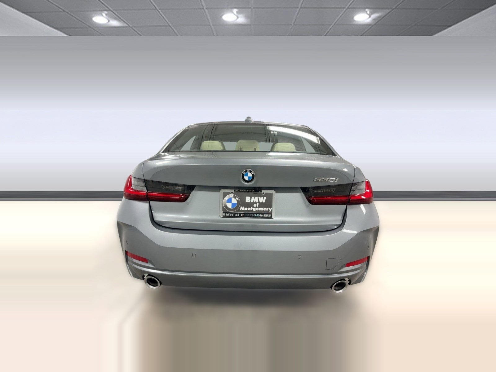 2026 BMW 3 Series 330i - Photo 9