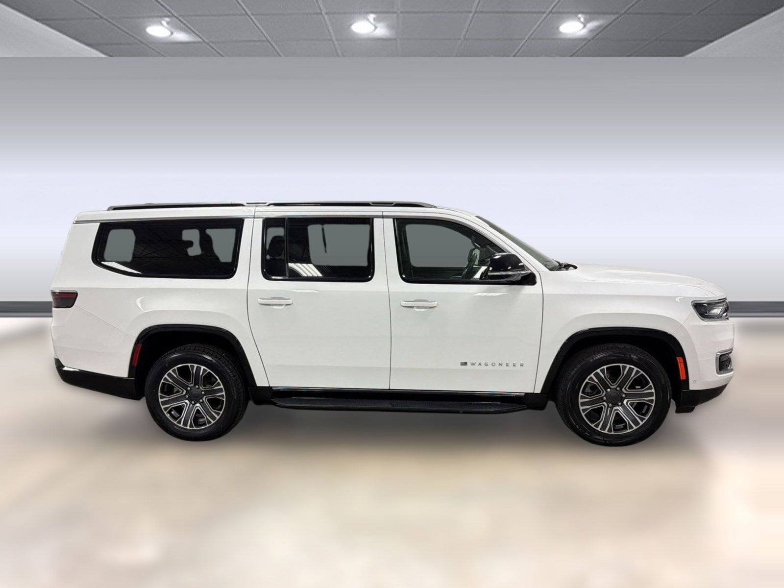 2024 Jeep Wagoneer L Series II photo 5