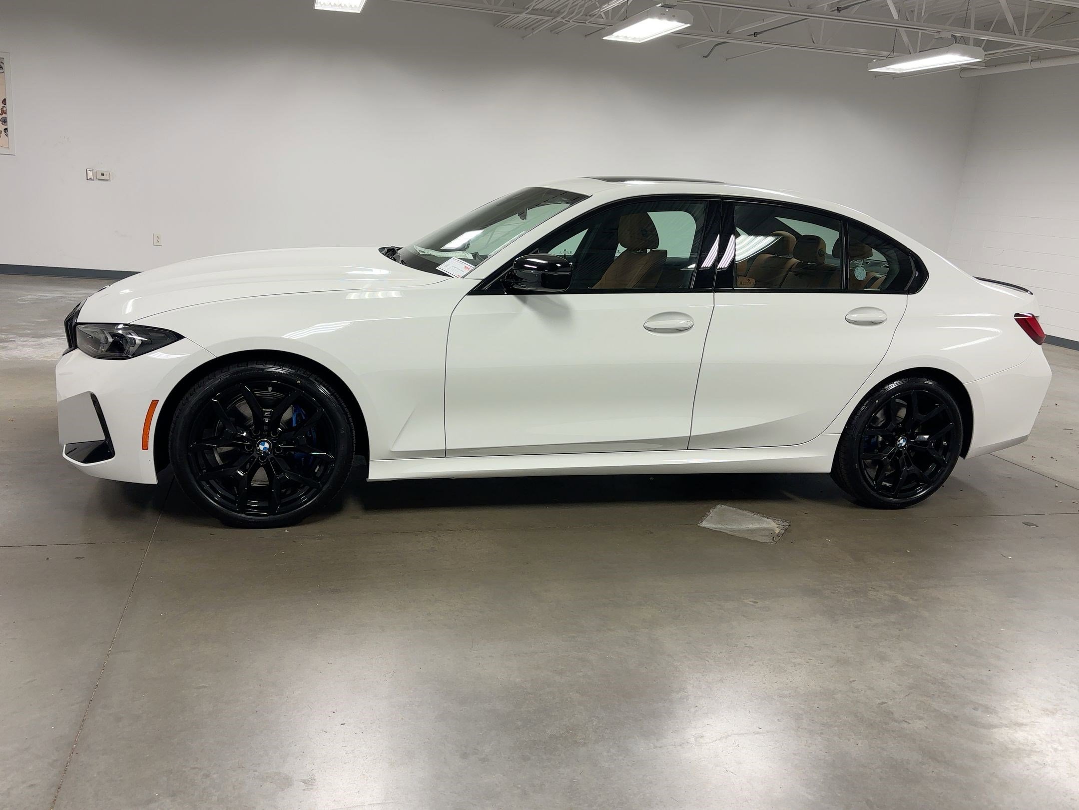 2026 Bmw 330i Sedan photo 2