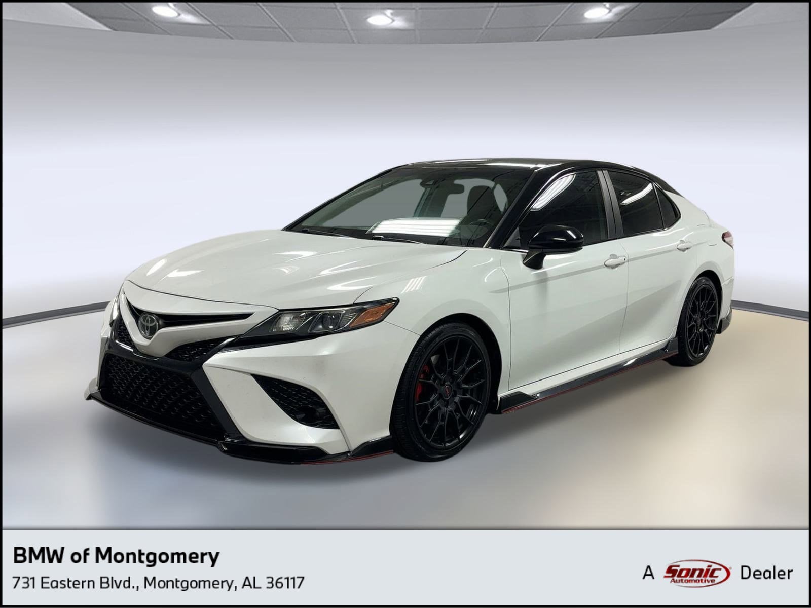 2020 Toyota Camry XSE's photo