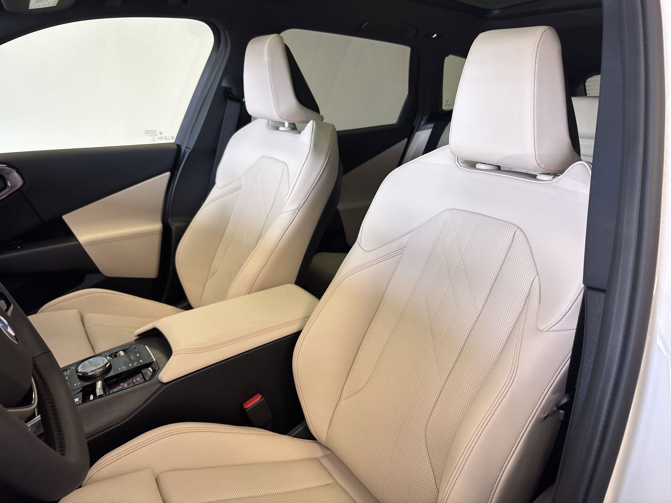 2025 BMW X3 30 - Photo 25