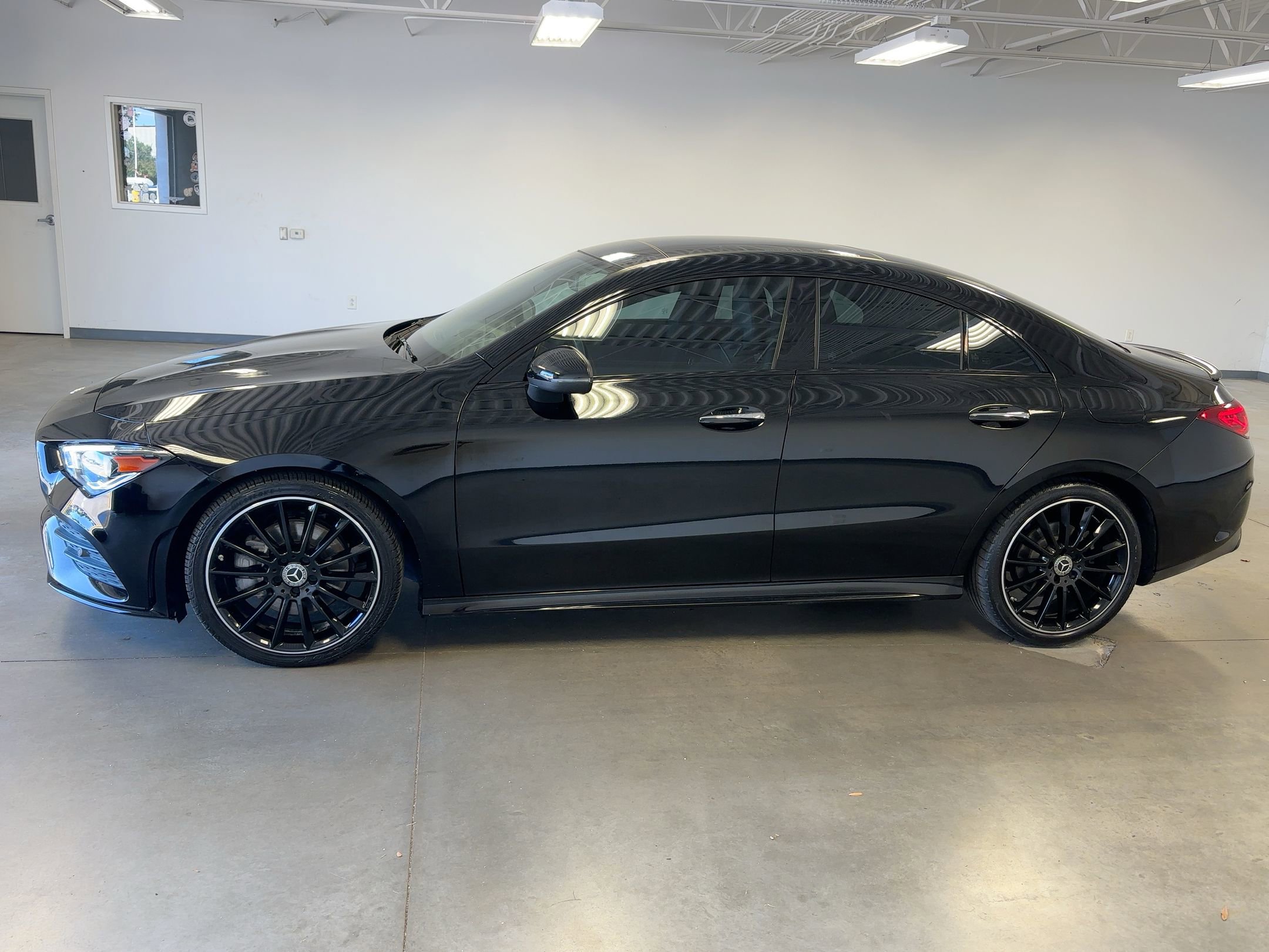 2022 Mercedes Benz CLA 250 photo 2