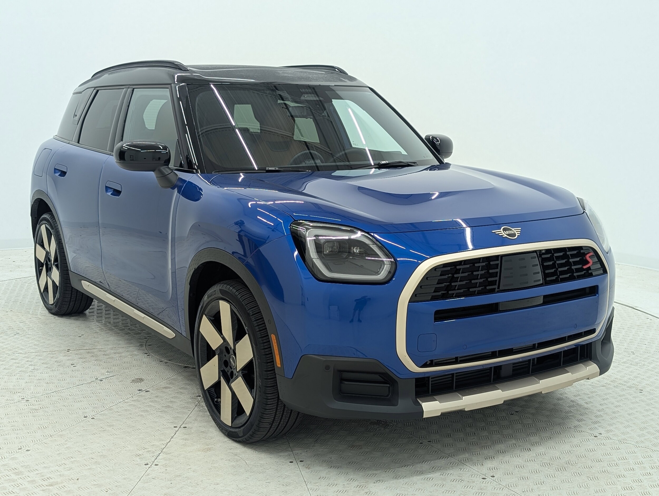 2025 Mini Countryman S photo 2
