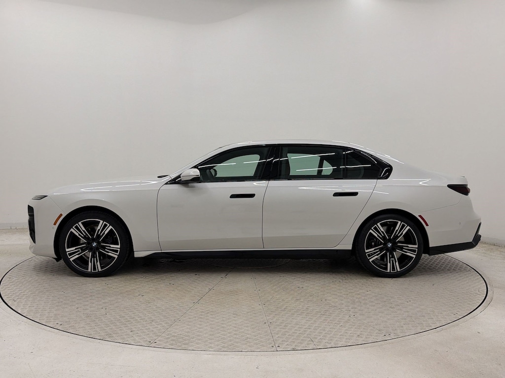 Certified 2025 BMW 760i Sedan