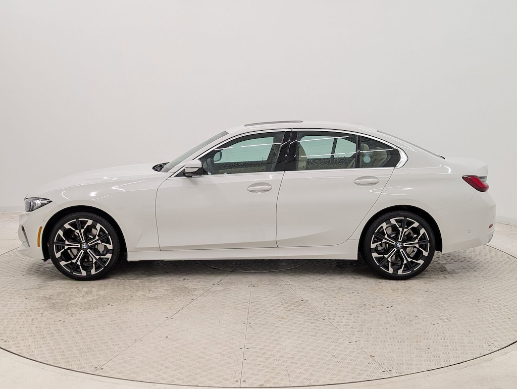 New 2026 BMW 330i NA Sedan