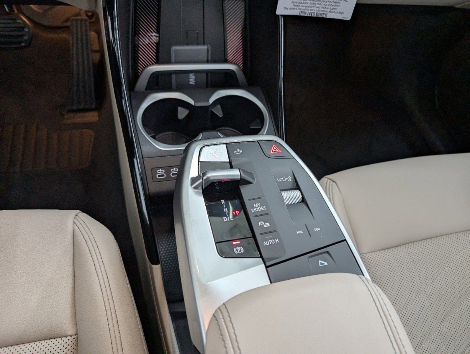 2025 BMW X1 28i - Photo 23