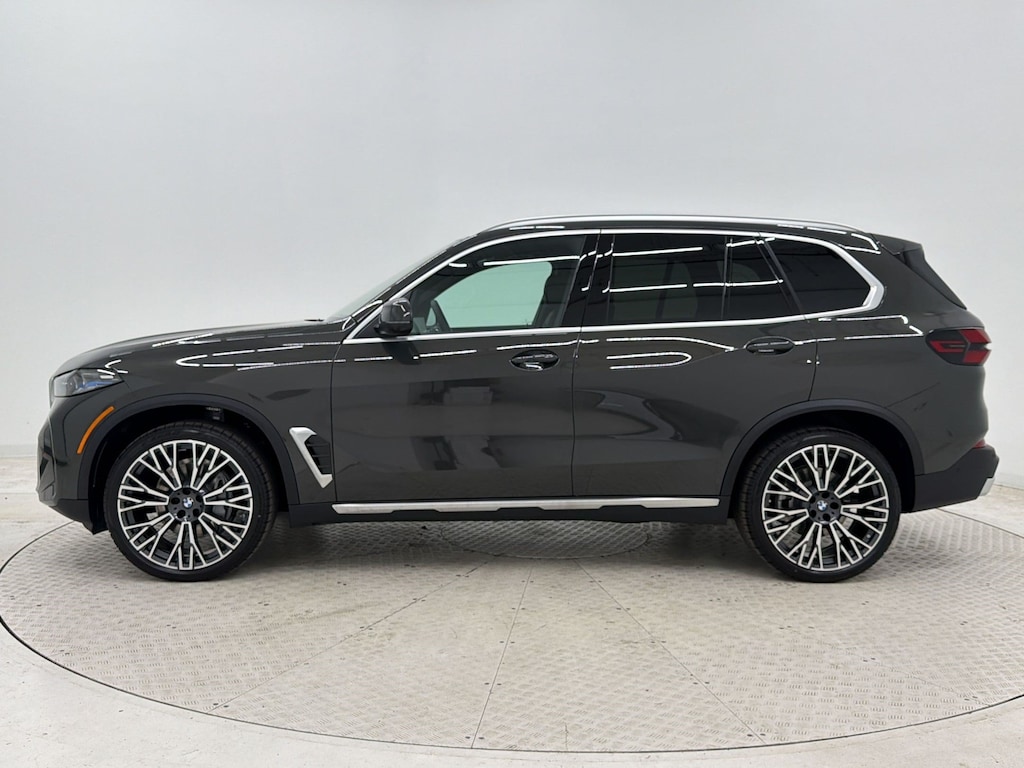 New 2026 BMW X5 xDrive40i SUV