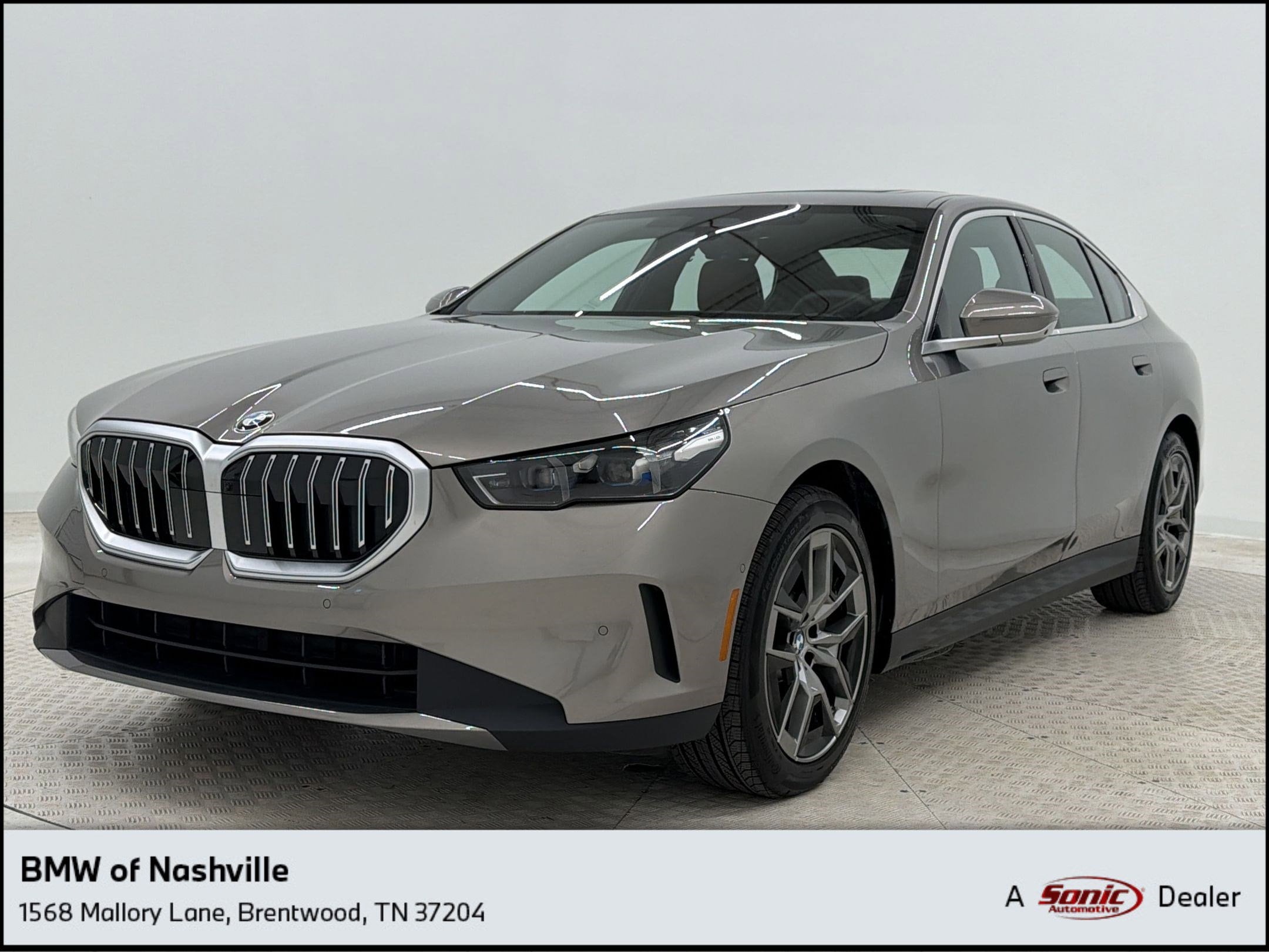 2026 BMW 5 Series 530i xDrive Sedan's photo