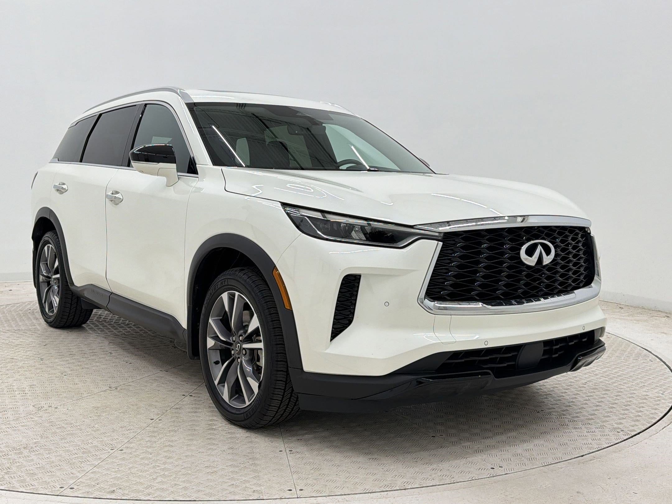 QX60 LUXE SUV