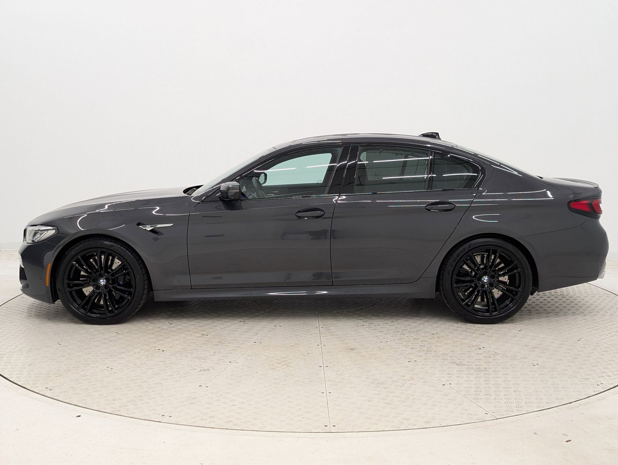 2022 Bmw M5 5 Sedan photo 2