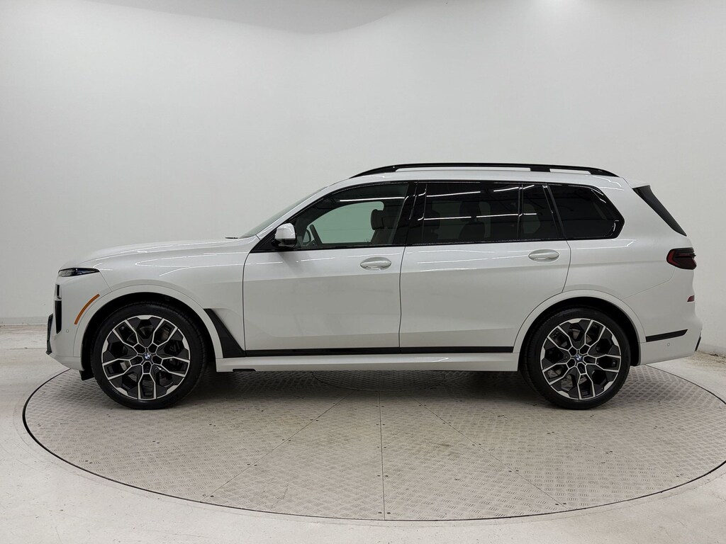 New 2027 BMW X7 xDrive40i SUV