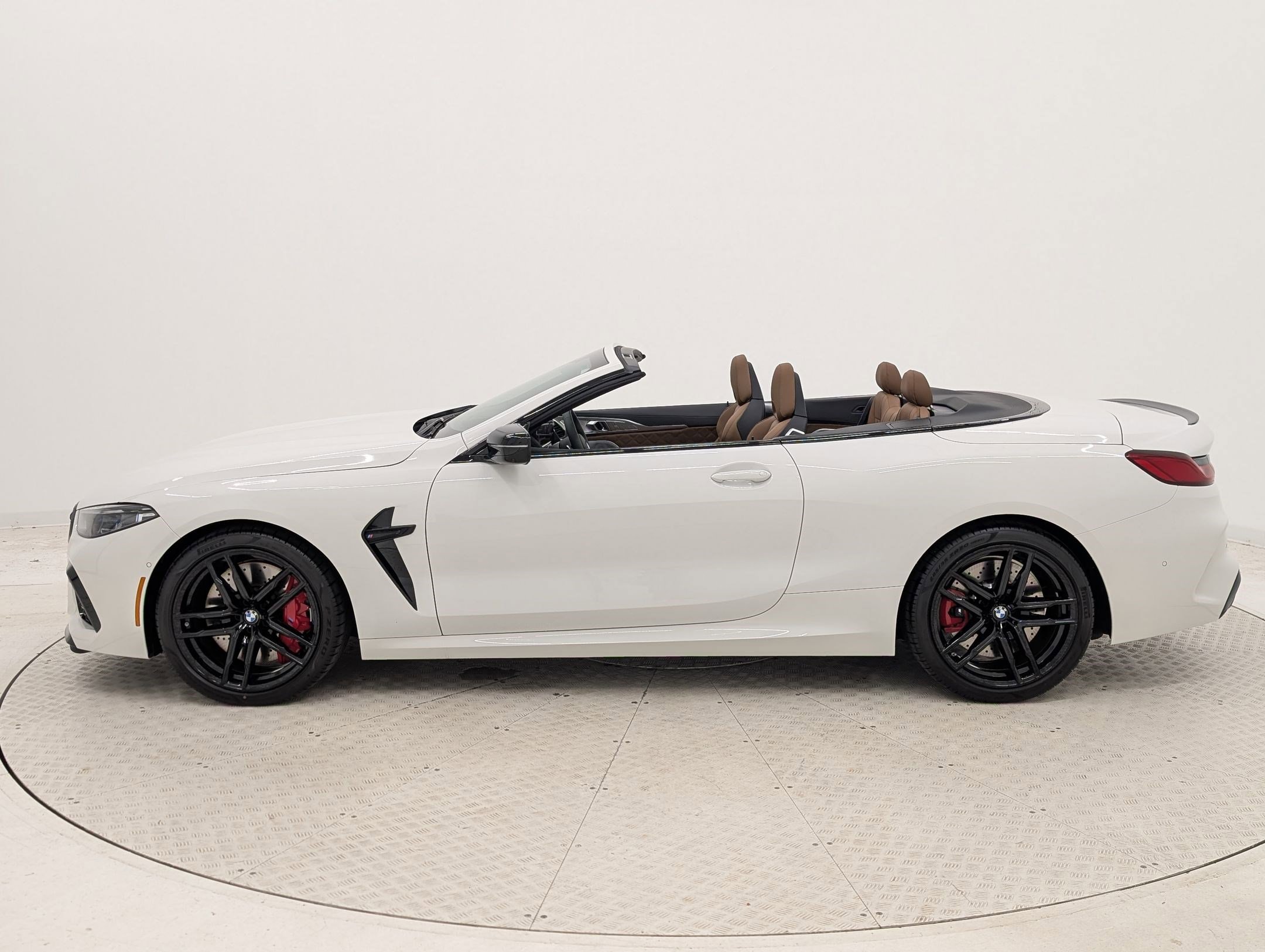 2025 Bmw M8 Competition Convertible photo 2