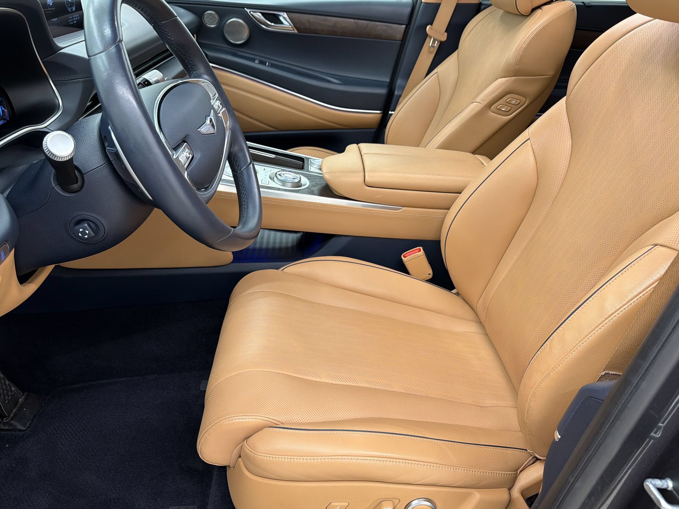 GV80 2.5T AWD SUV