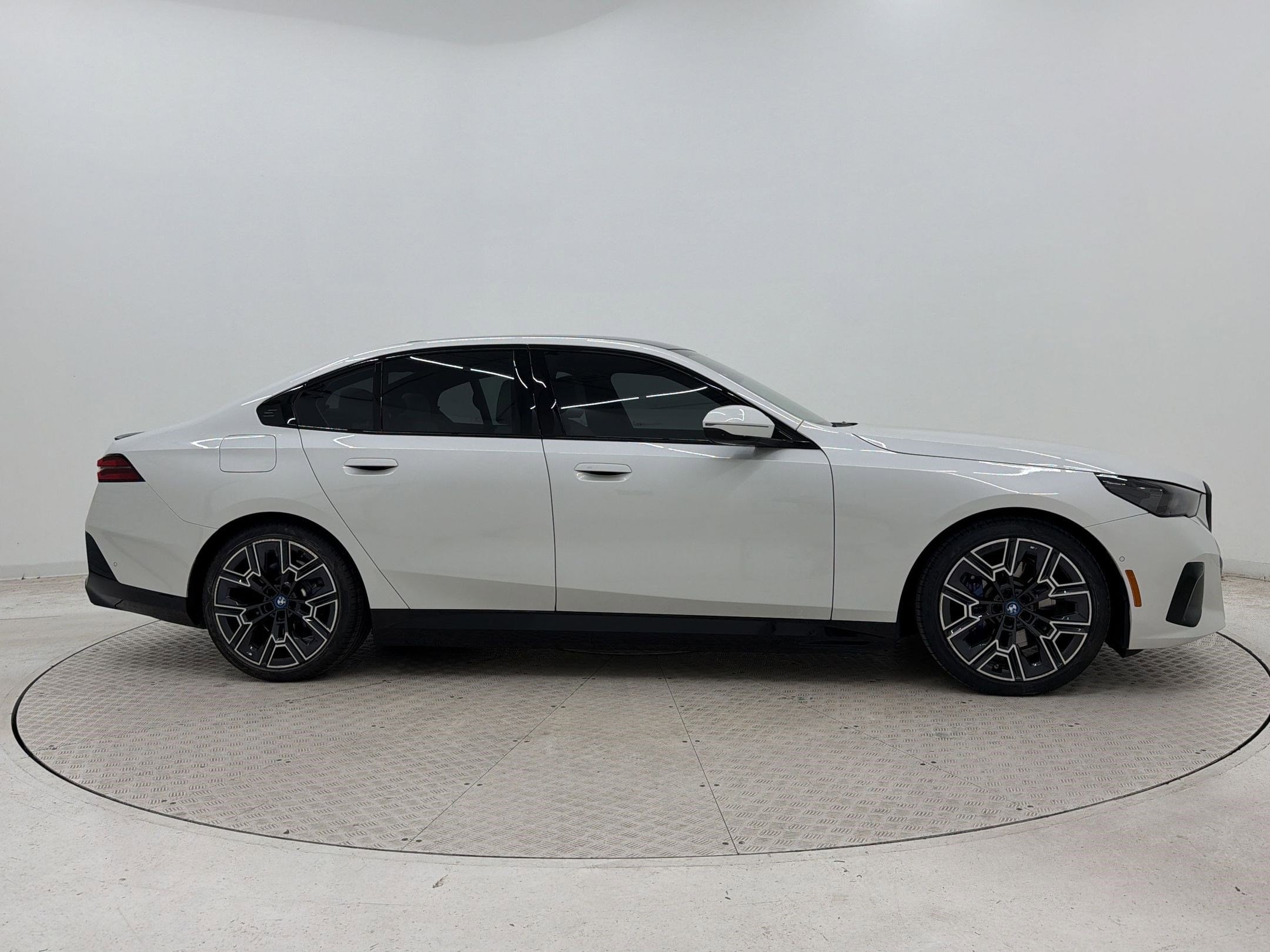 I5 Sedan