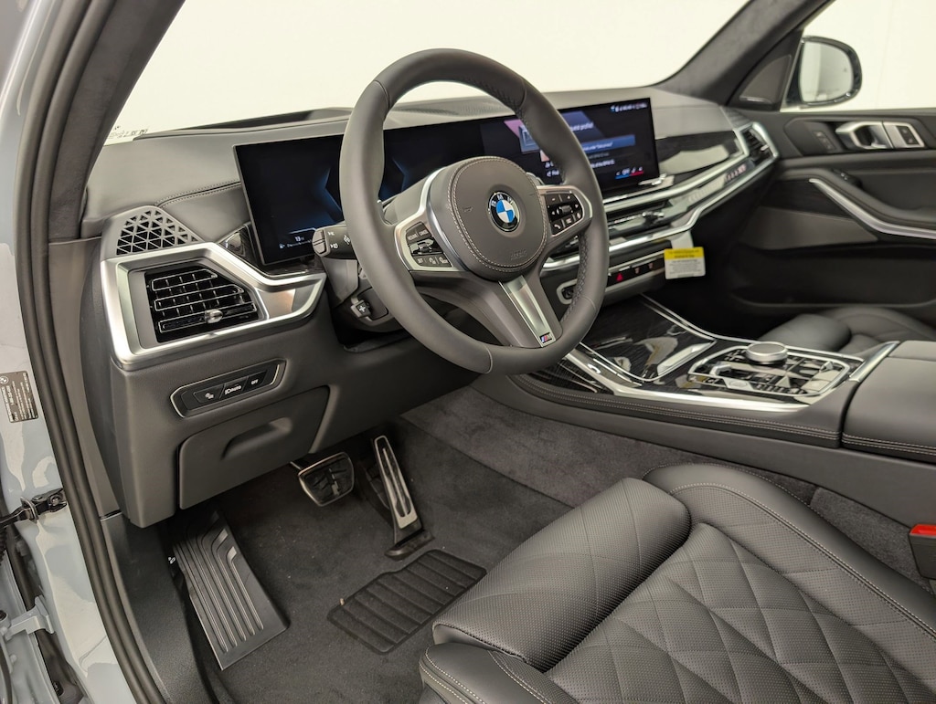 New 2026 BMW X7 xDrive40i SUV
