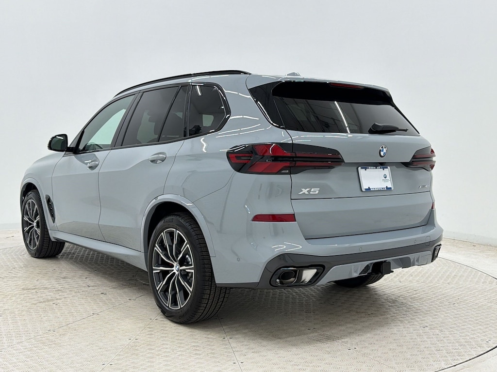 New 2026 BMW X5 xDrive40i SUV