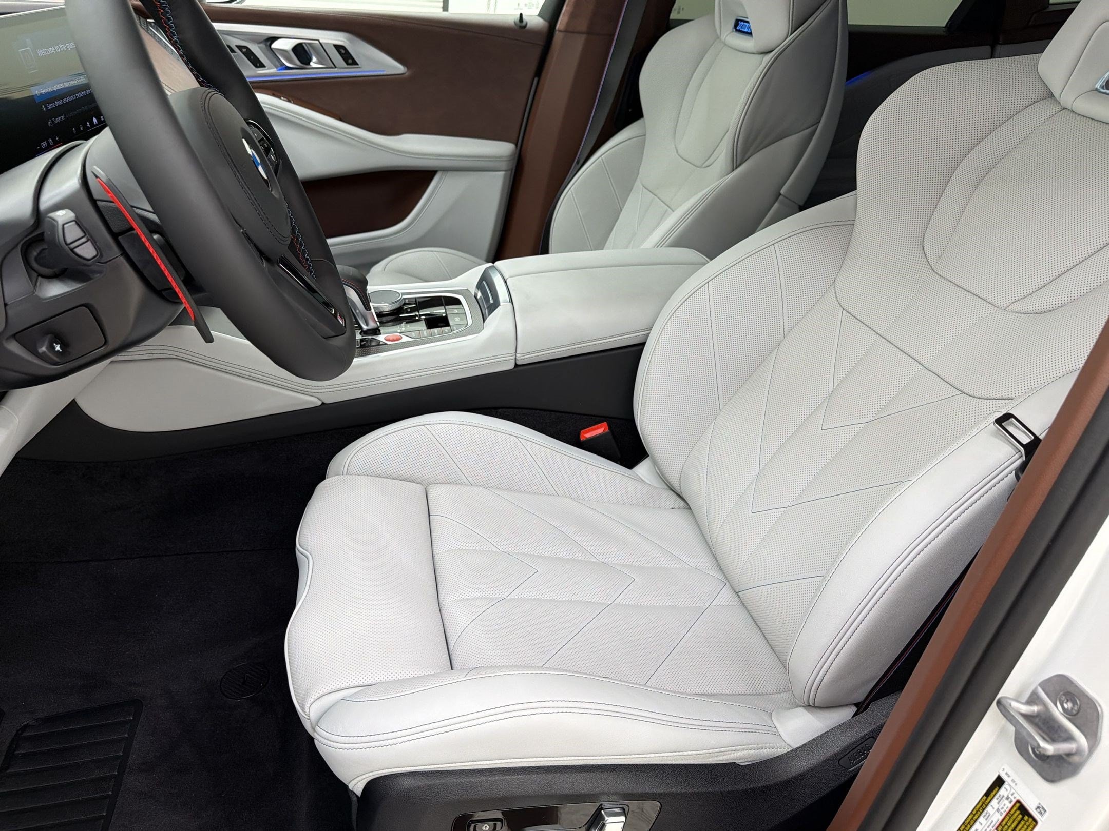 XM Label SUV