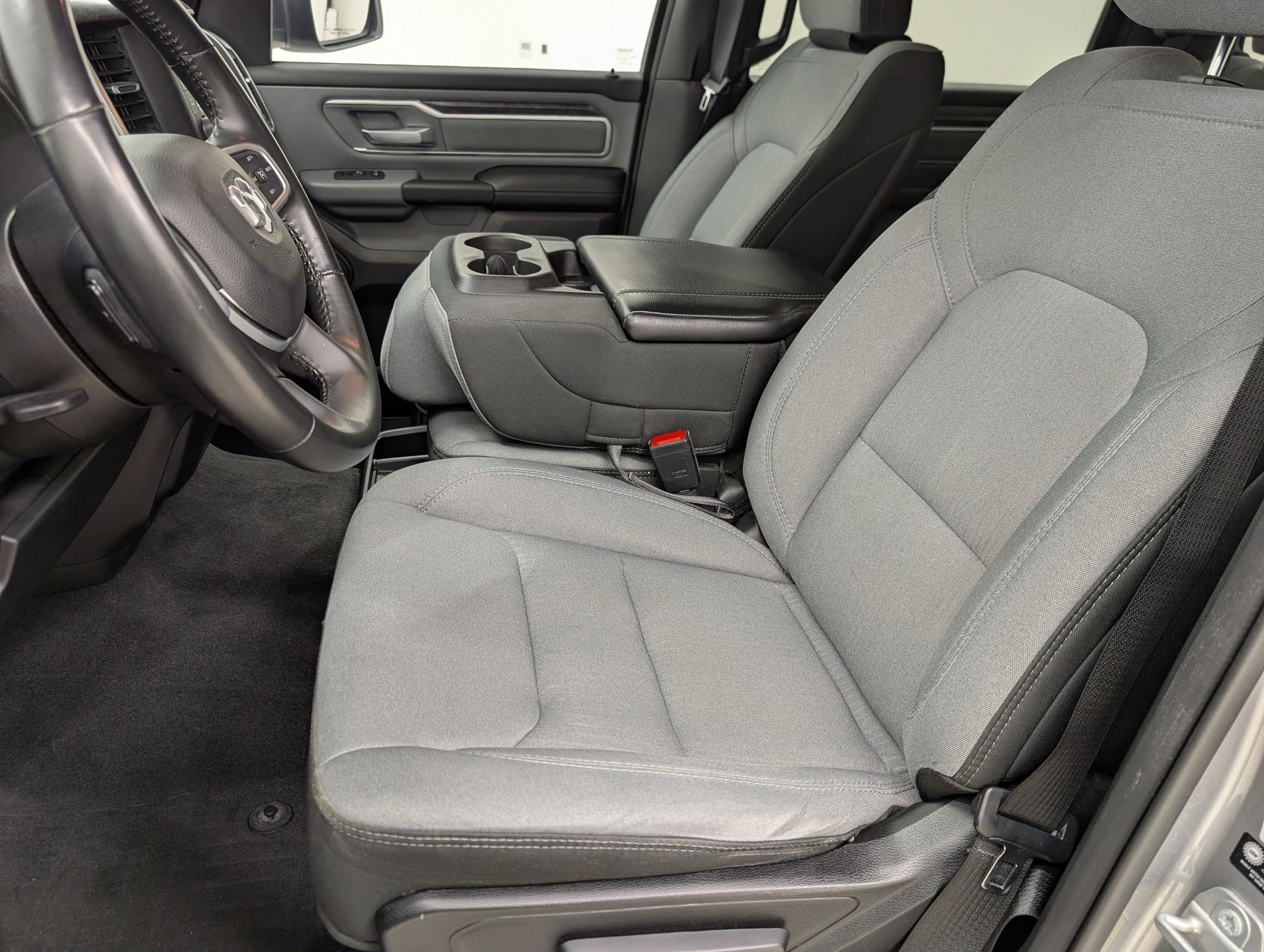 2021 Ram 1500 Big Horn photo 4