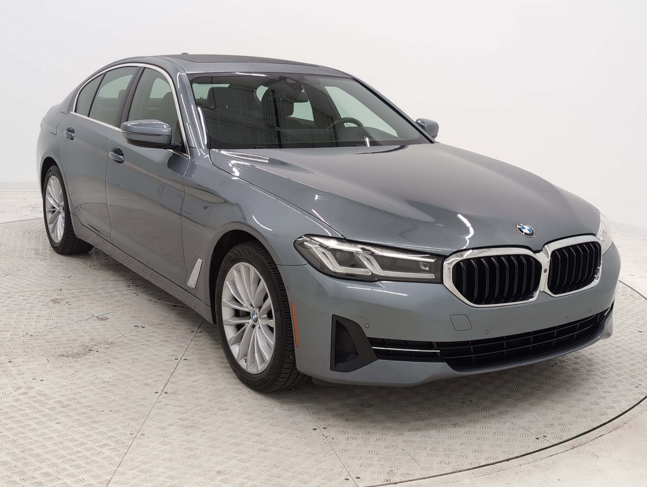 Used 2021 BMW 5 Series 530i with VIN WBA13BJ00MWW96025 for sale in Charlotte, NC