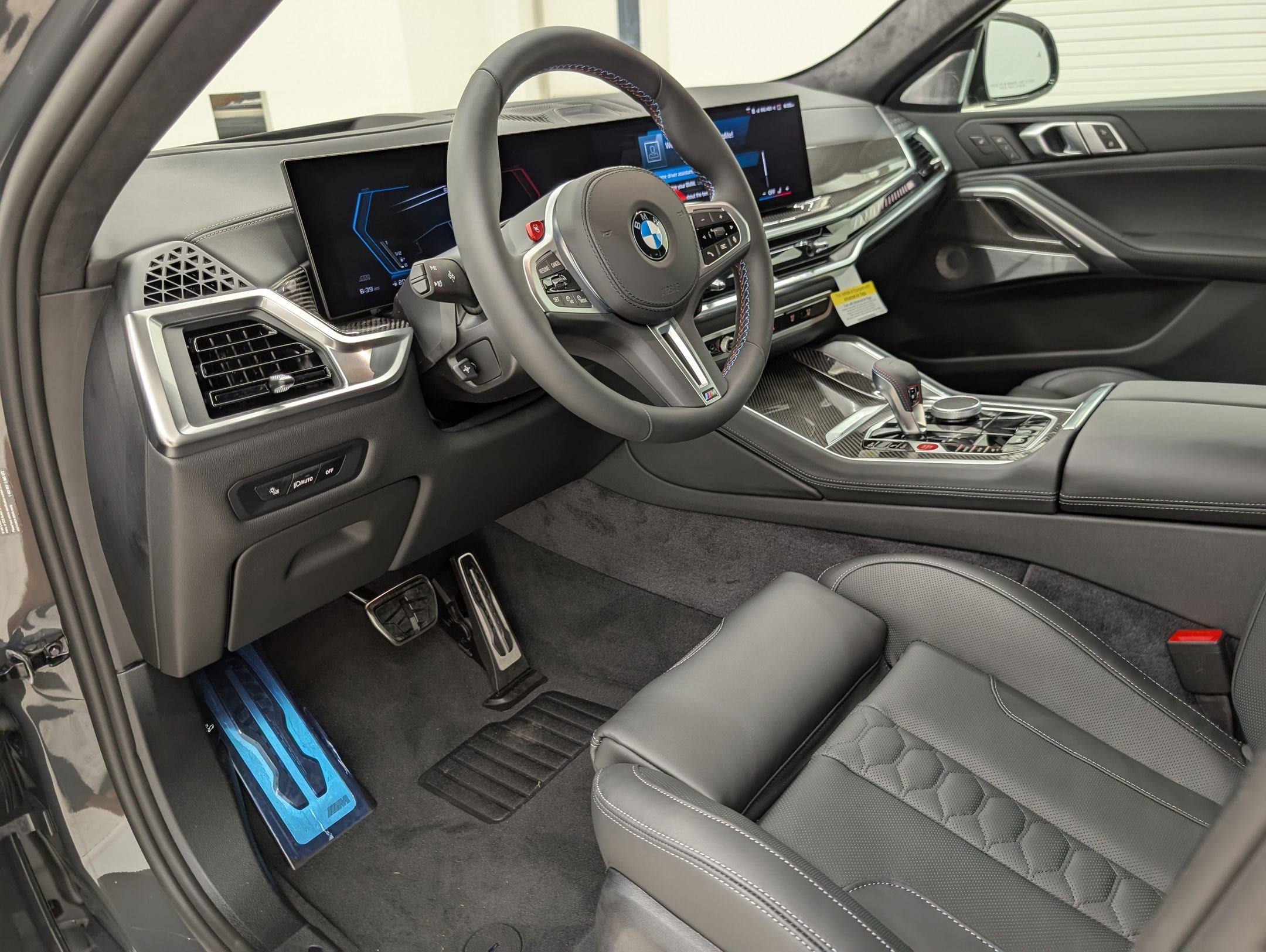 2026 Bmw X6 photo 3