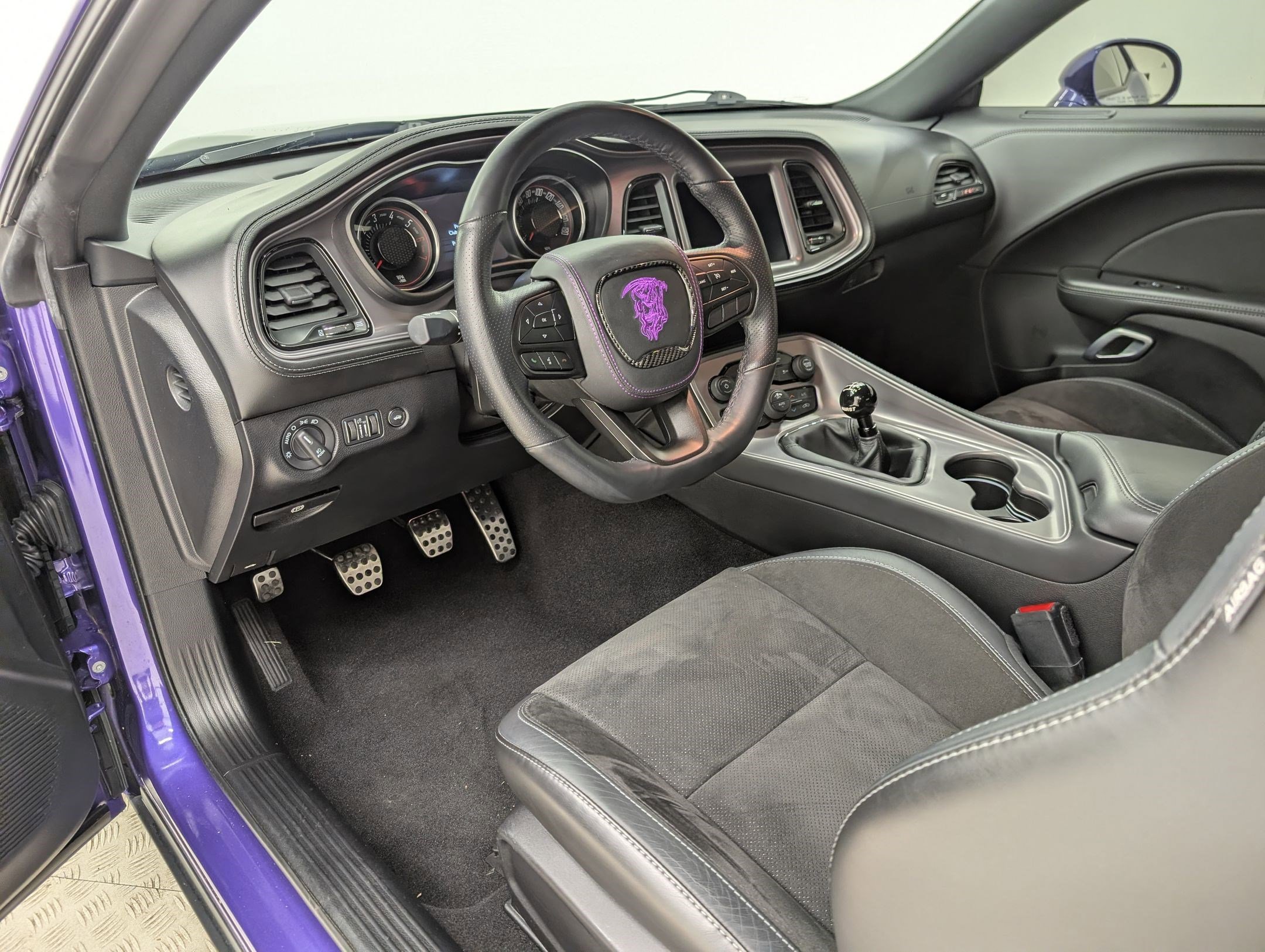 2023 Dodge Challenger R/T Scat Pack photo 4