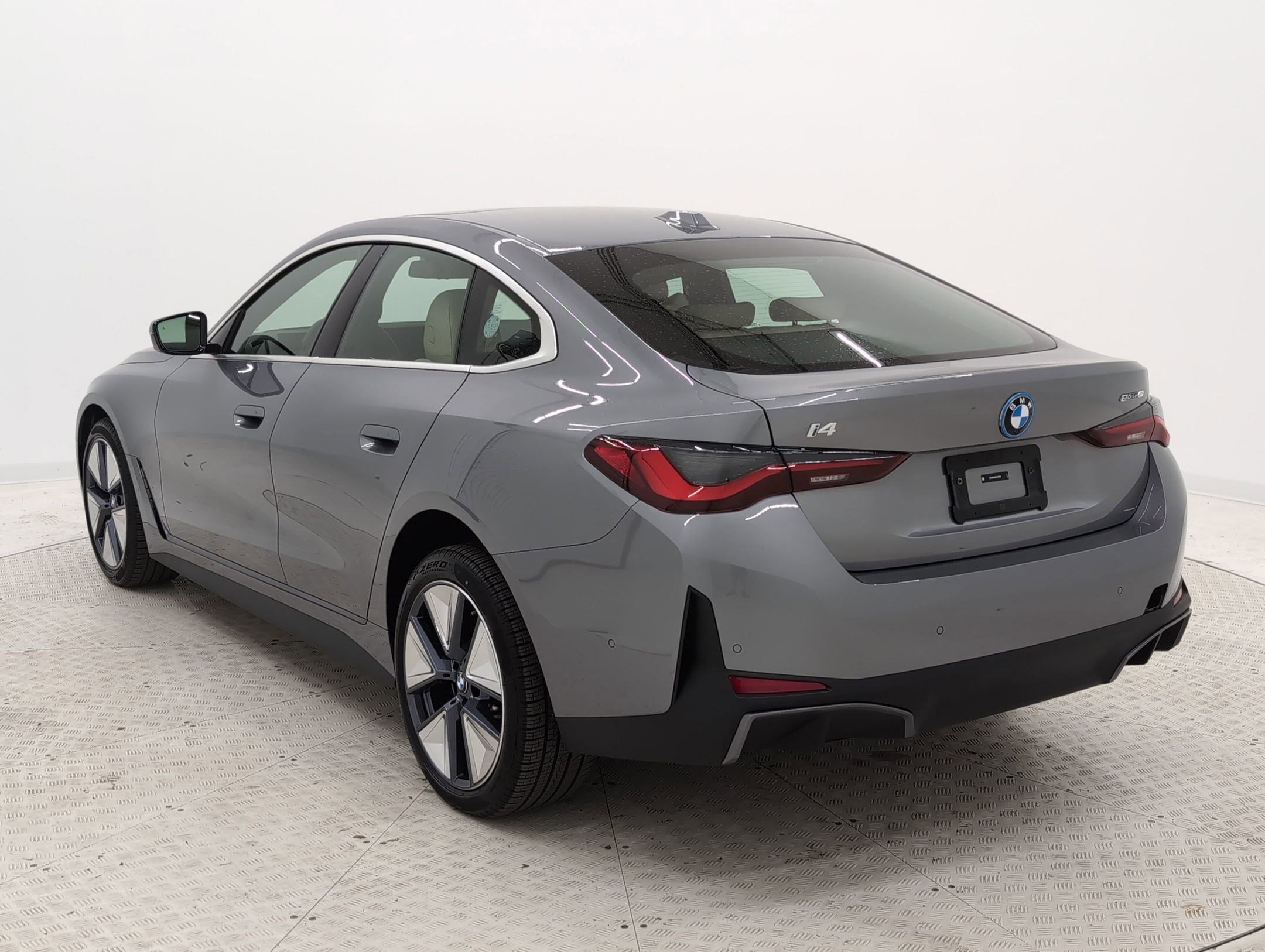 2025 Bmw i4 eDrive40 photo 3