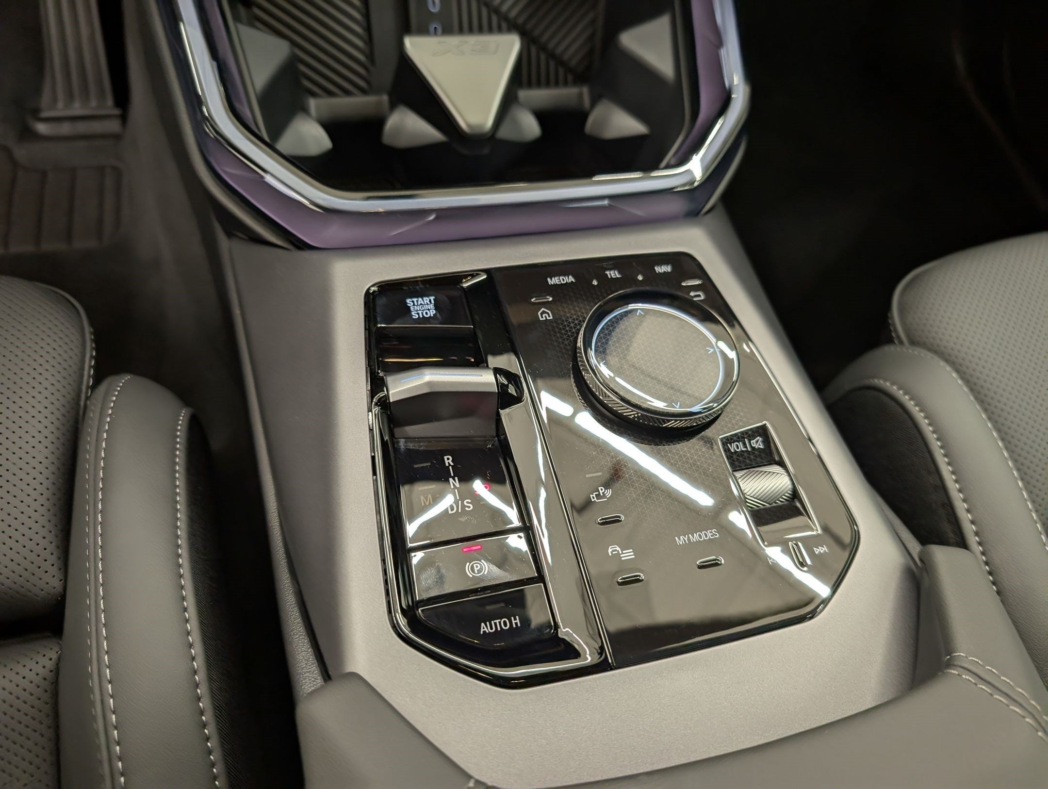 2026 BMW X3 30 - Photo 15