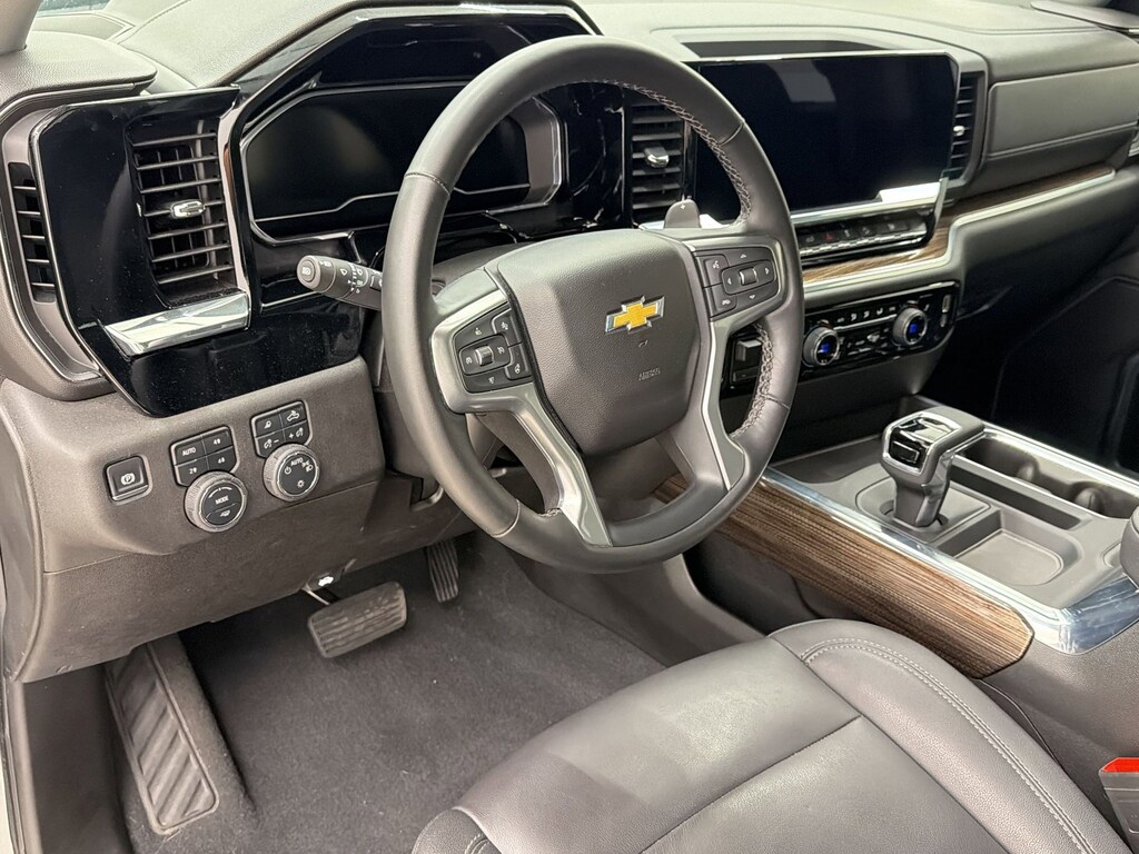 Used 2025 Chevrolet Silverado 1500 LT Truck Crew Cab