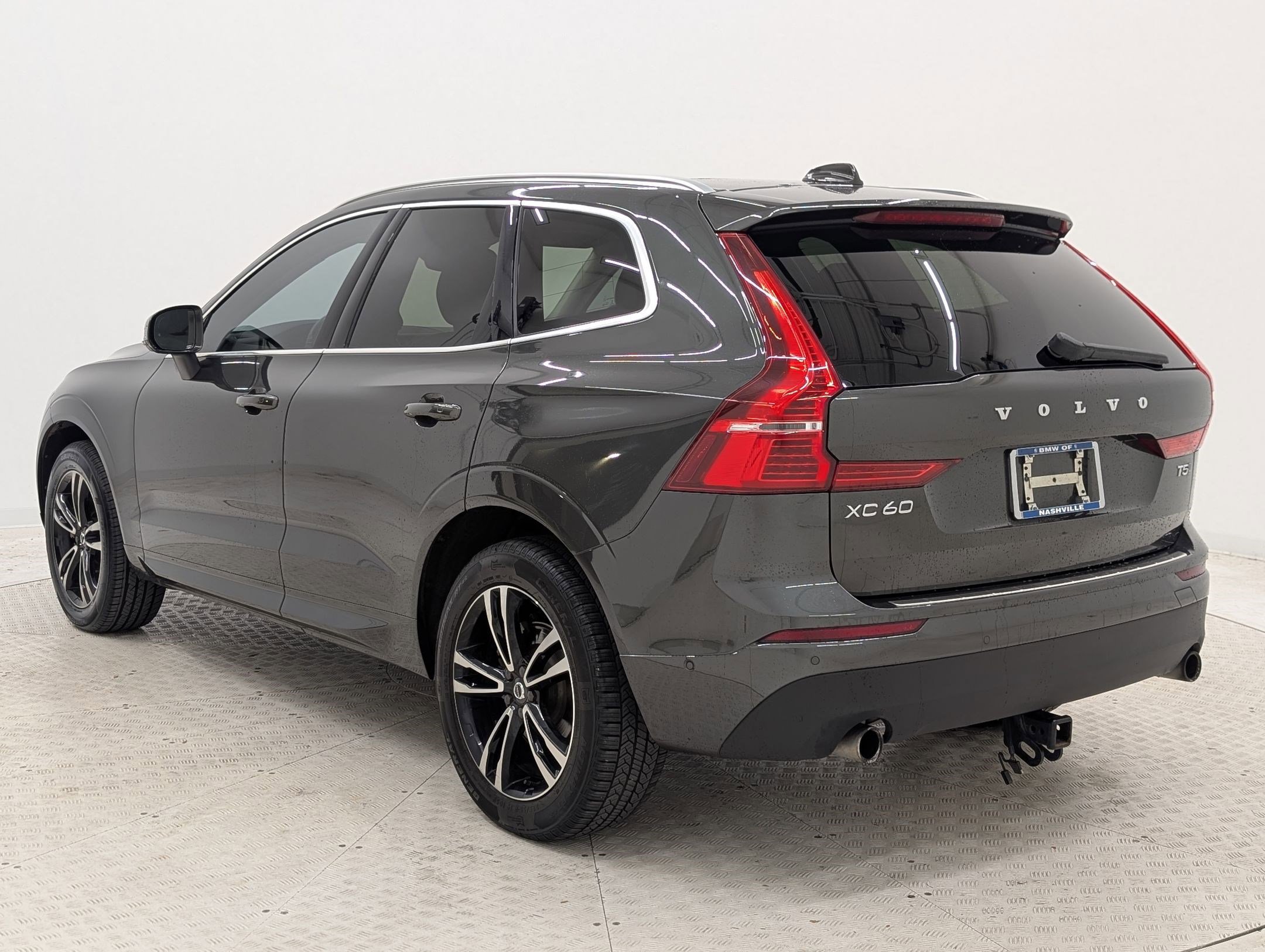 2019 Volvo XC60 Momentum photo 3