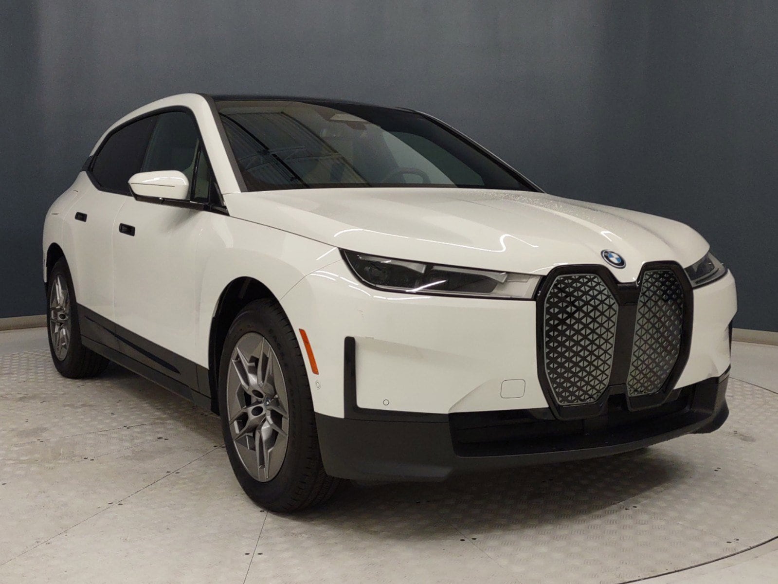 Used 2023 BMW iX Base with VIN WB523CF05PCM04974 for sale in Brentwood, TN