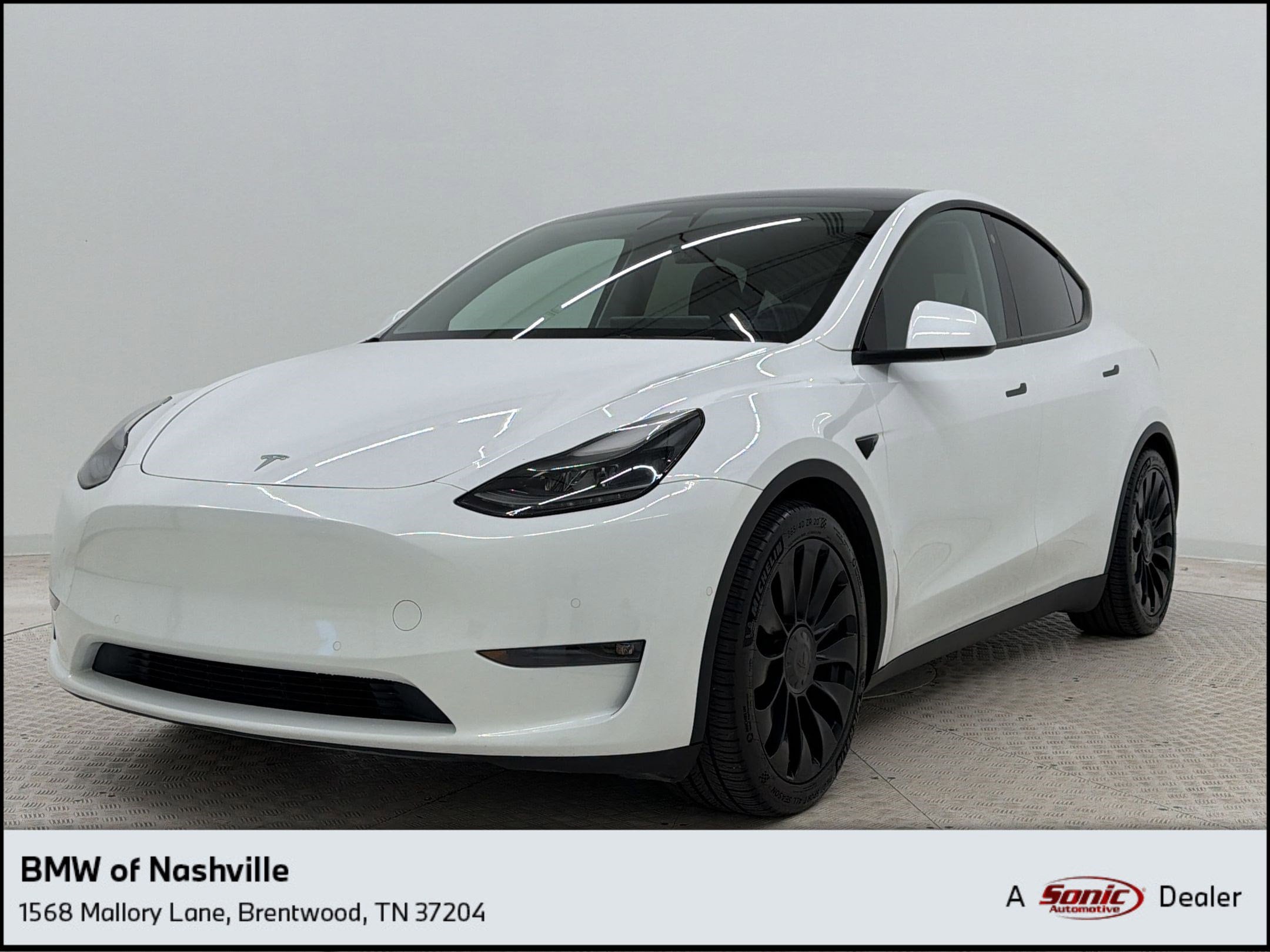 2022 Tesla Model Y Performance Dual Motor All-Wheel Drive's photo