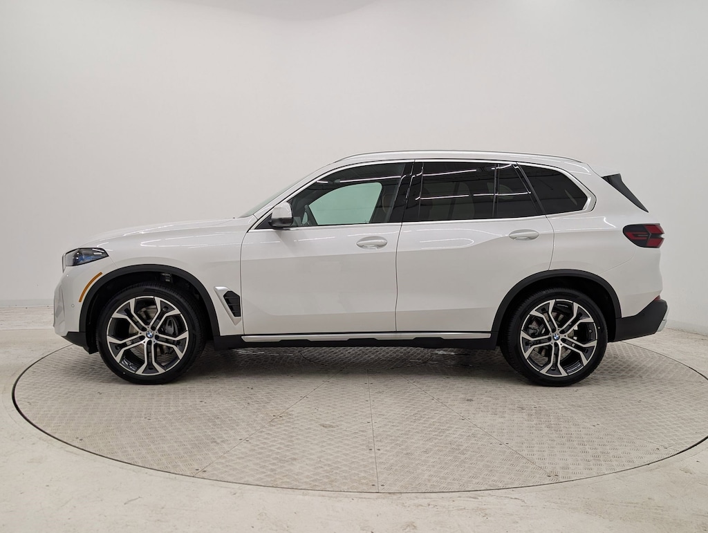 New 2026 BMW X5 xDrive40i SUV