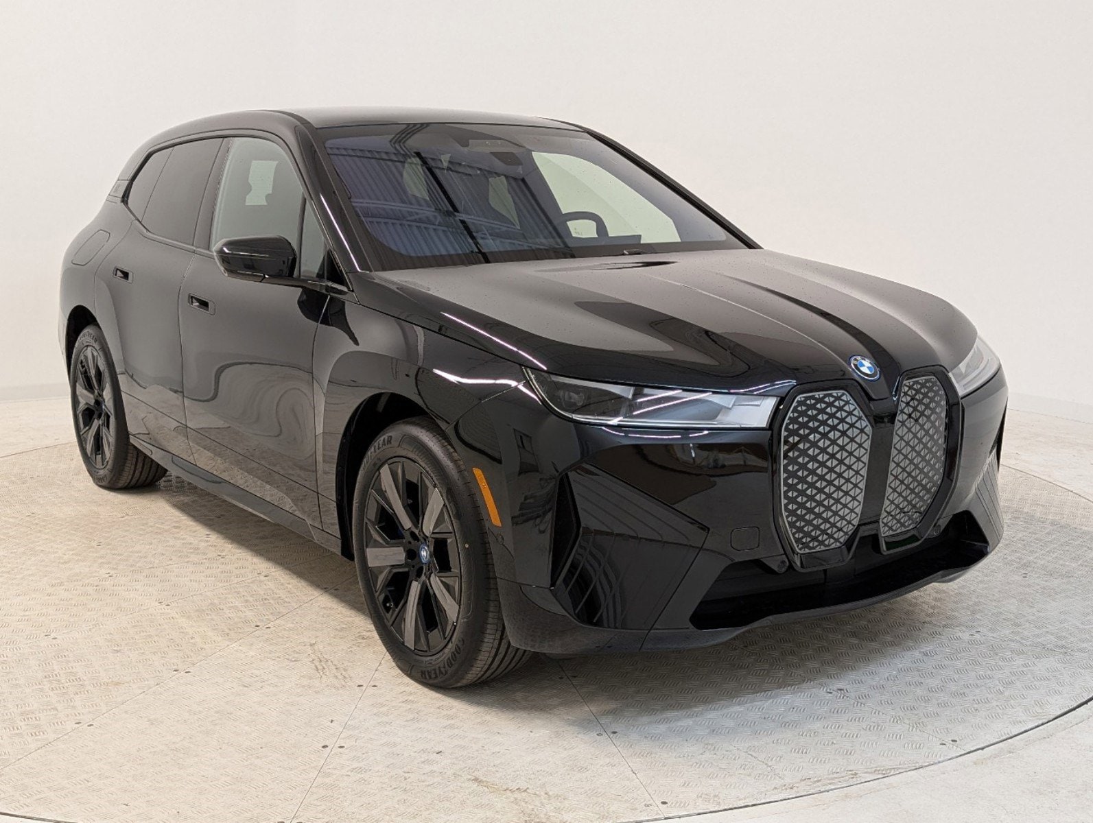 Used 2025 BMW iX Base with VIN WB523CF06SCU39788 for sale in Brentwood, TN