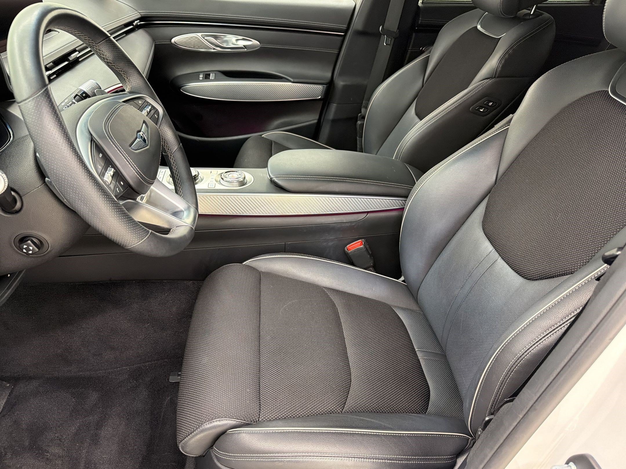 GV70 2.5T SUV