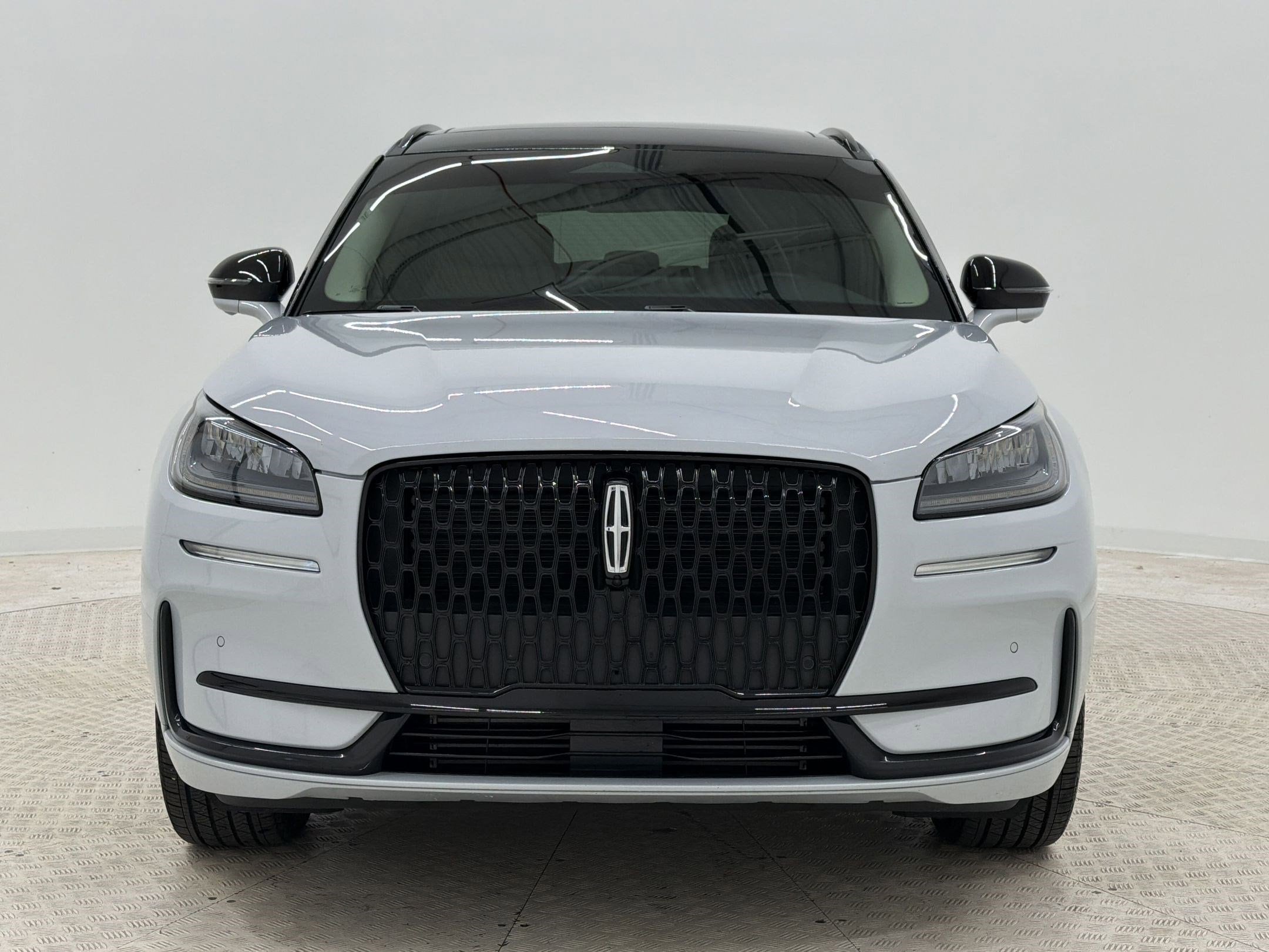 Corsair Premiere SUV