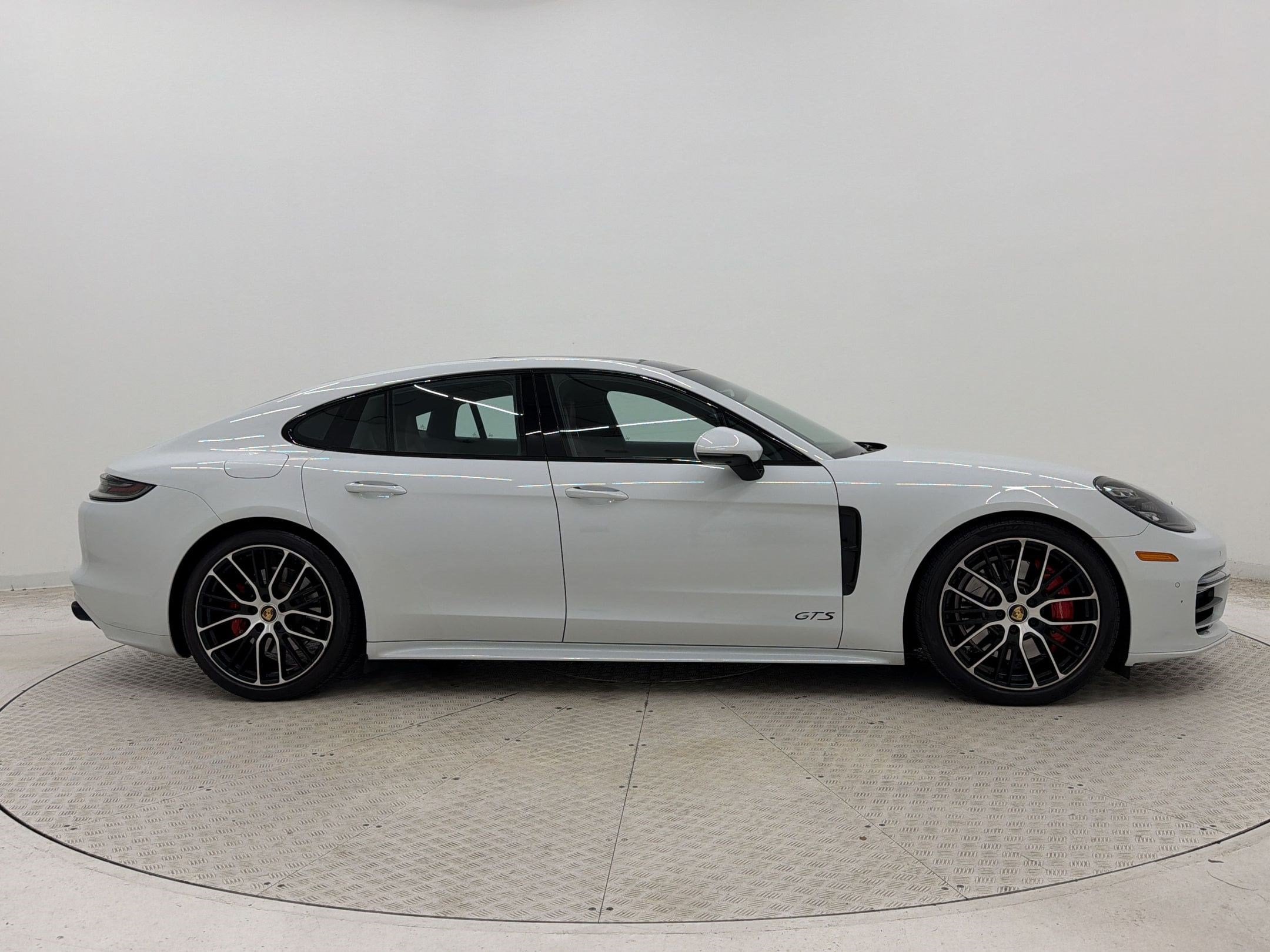 Panamera GTS Hatchback