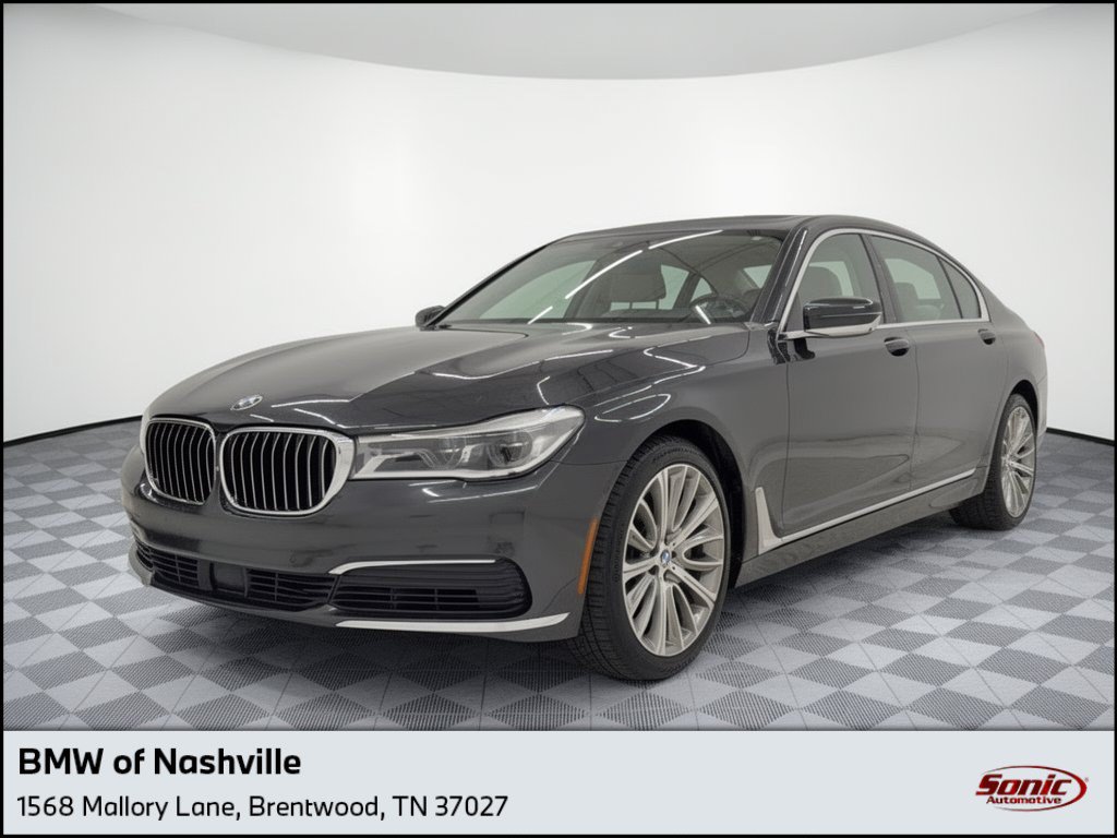  BMW 750i