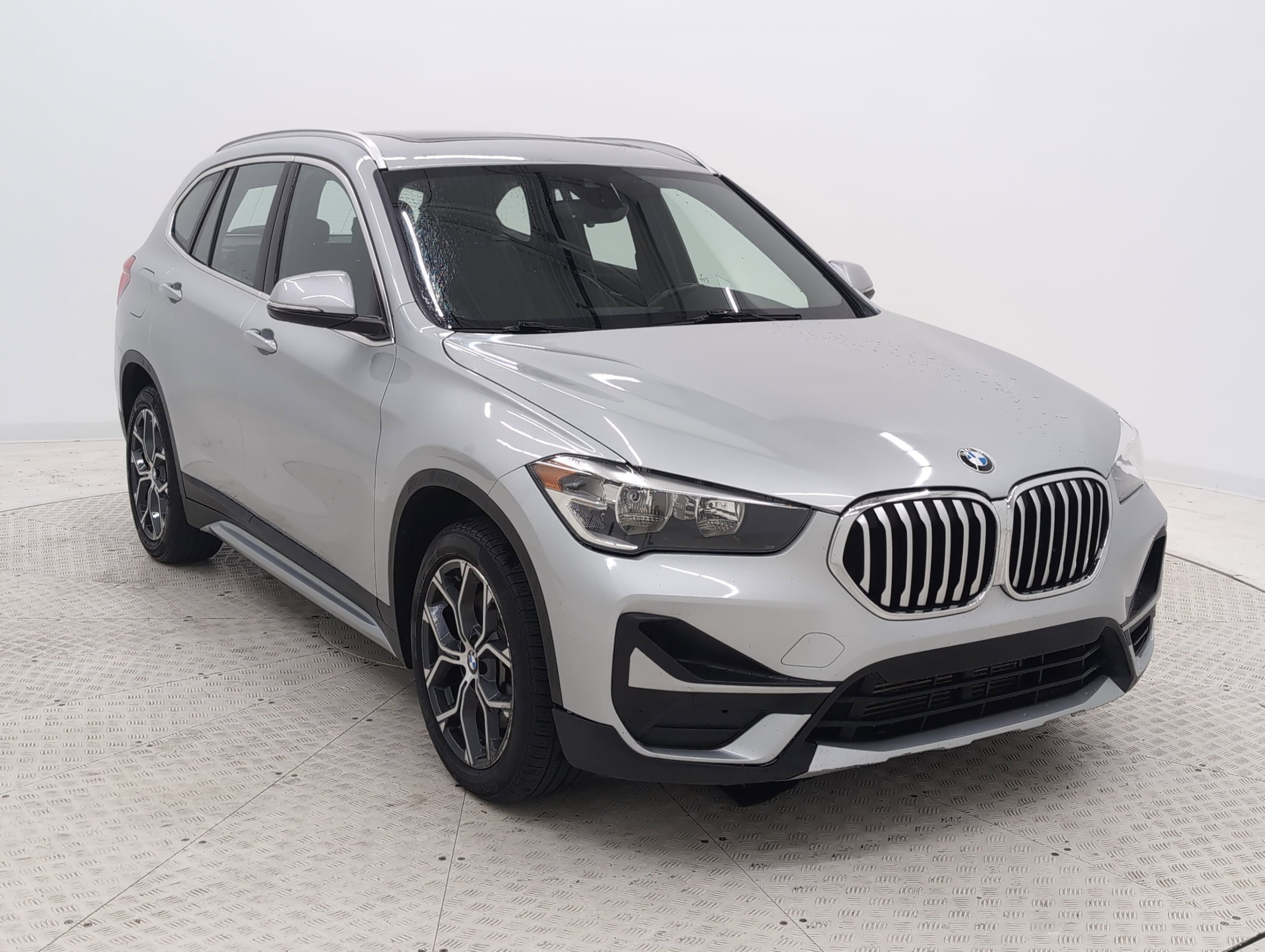 Used 2021 BMW X1 28i with VIN WBXJG9C09M3M49071 for sale in Nashville, TN