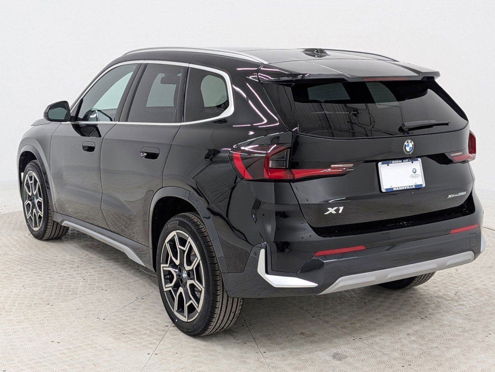 2025 Bmw X1 XDrive28i photo 3