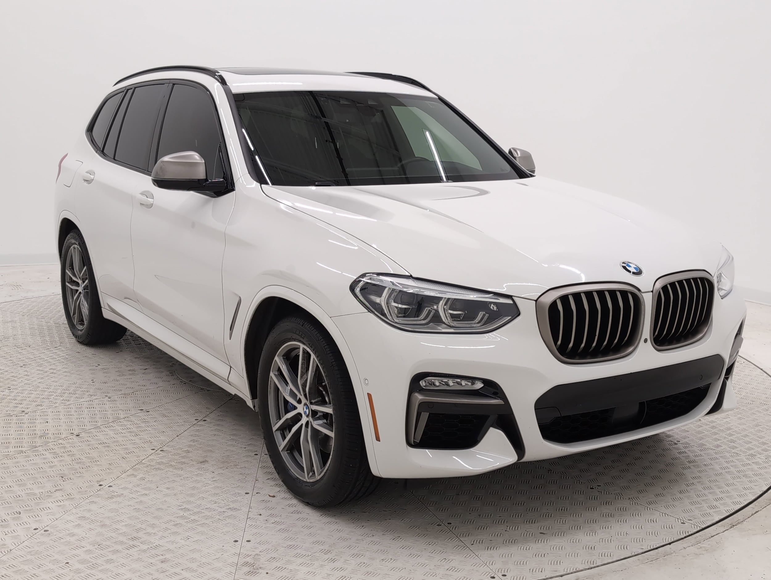 Used 2018 BMW X3 M40i with VIN 5UXTS3C56J0Z01535 for sale in Nashville, TN
