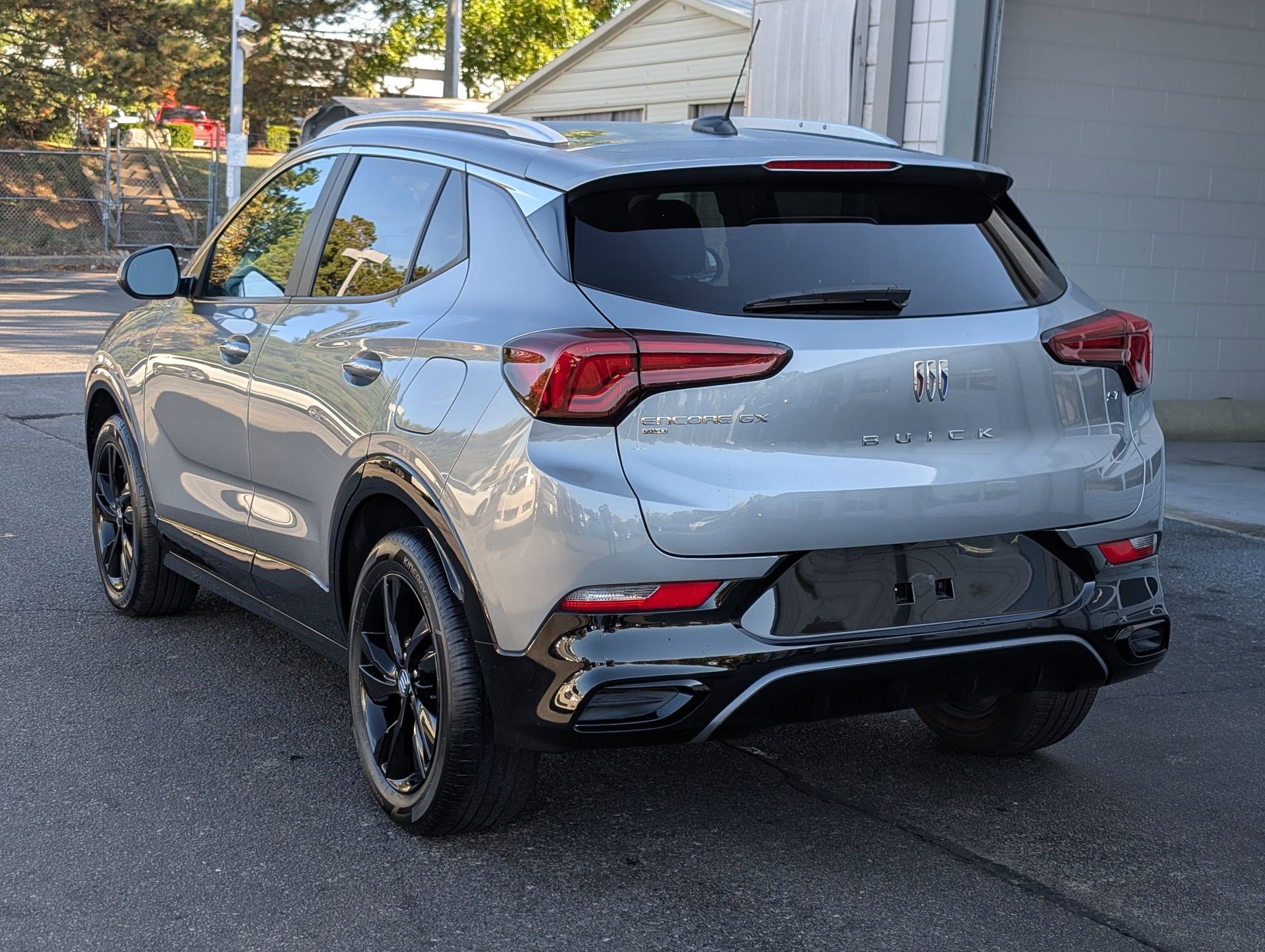 2024 Buick Encore GX Sport Touring photo 3