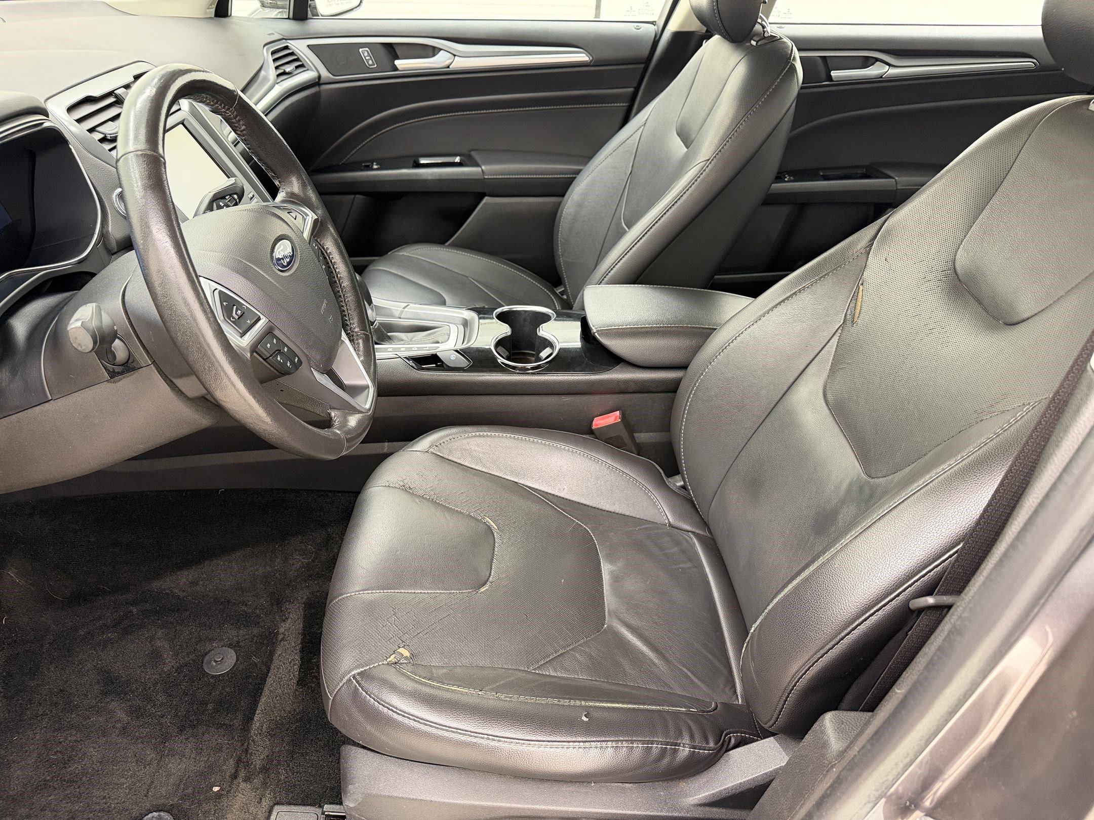 Fusion Hybrid Titanium Hybrid Sedan
