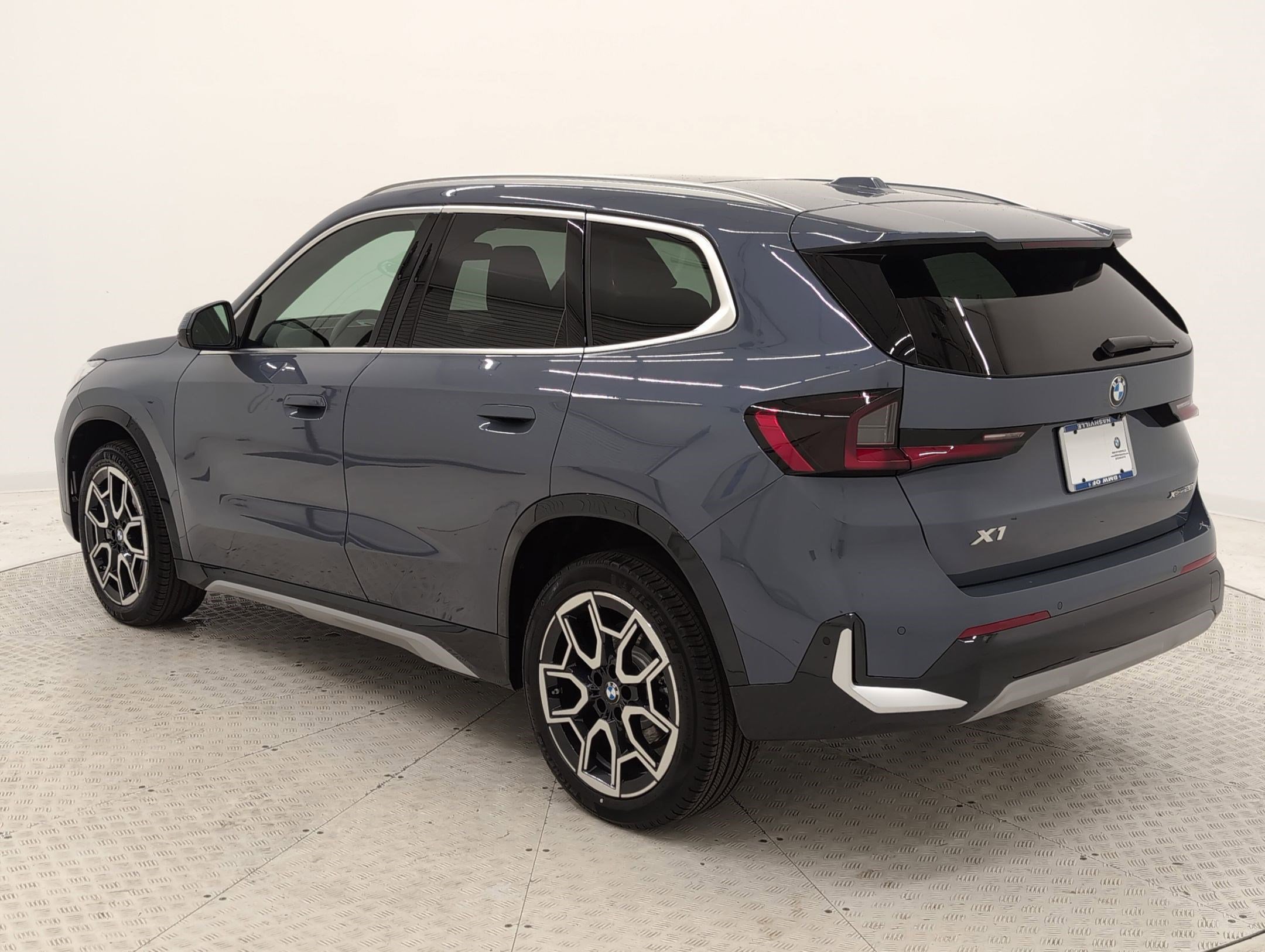 2025 Bmw X1 XDrive28i photo 2