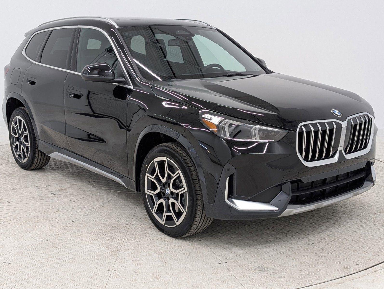 2025 BMW X1 28i - Photo 7