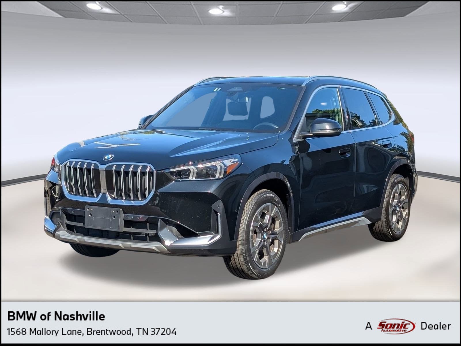 2025 BMW X1 28i's photo