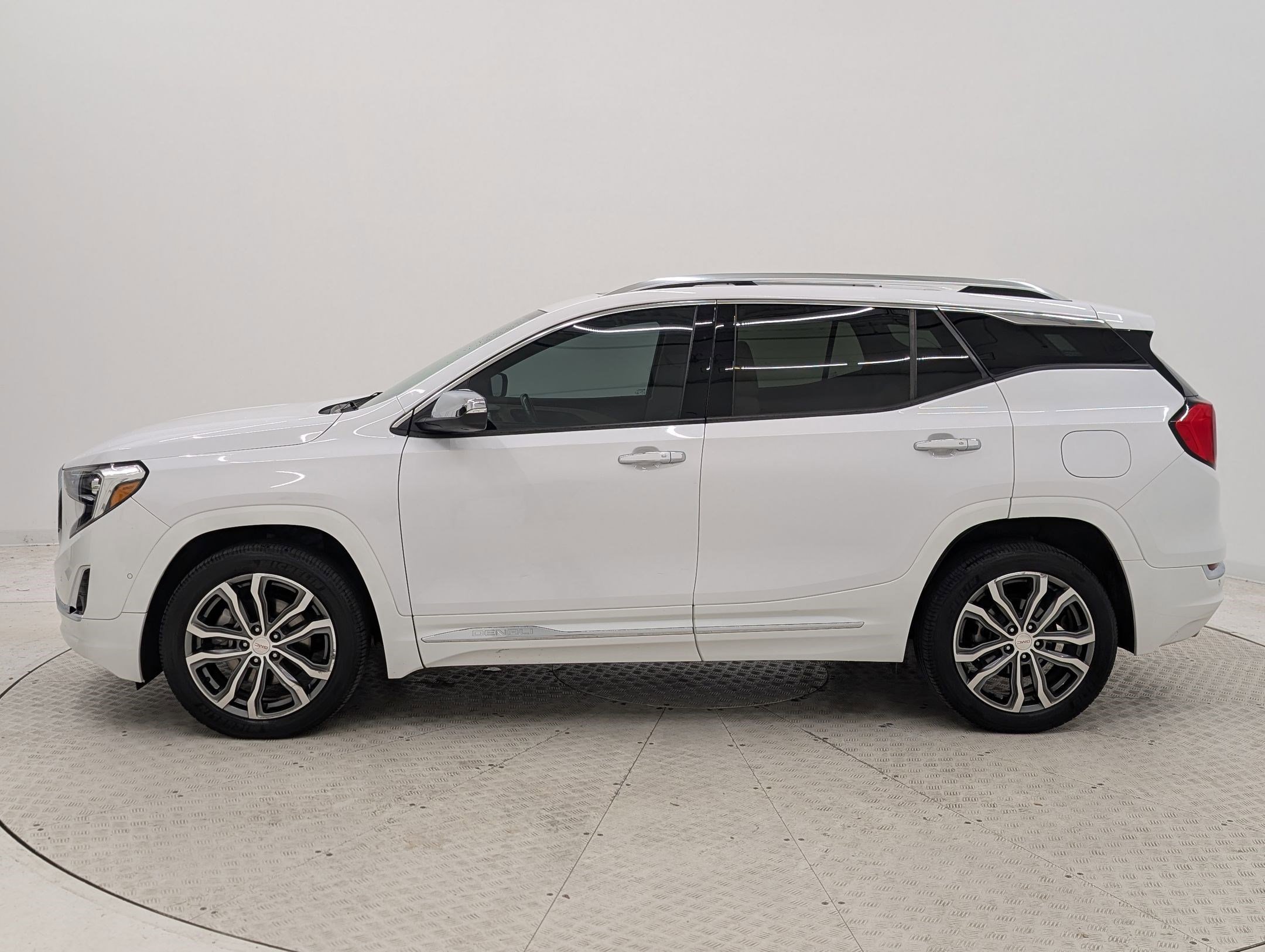 2018 Gmc Terrain Denali photo 2