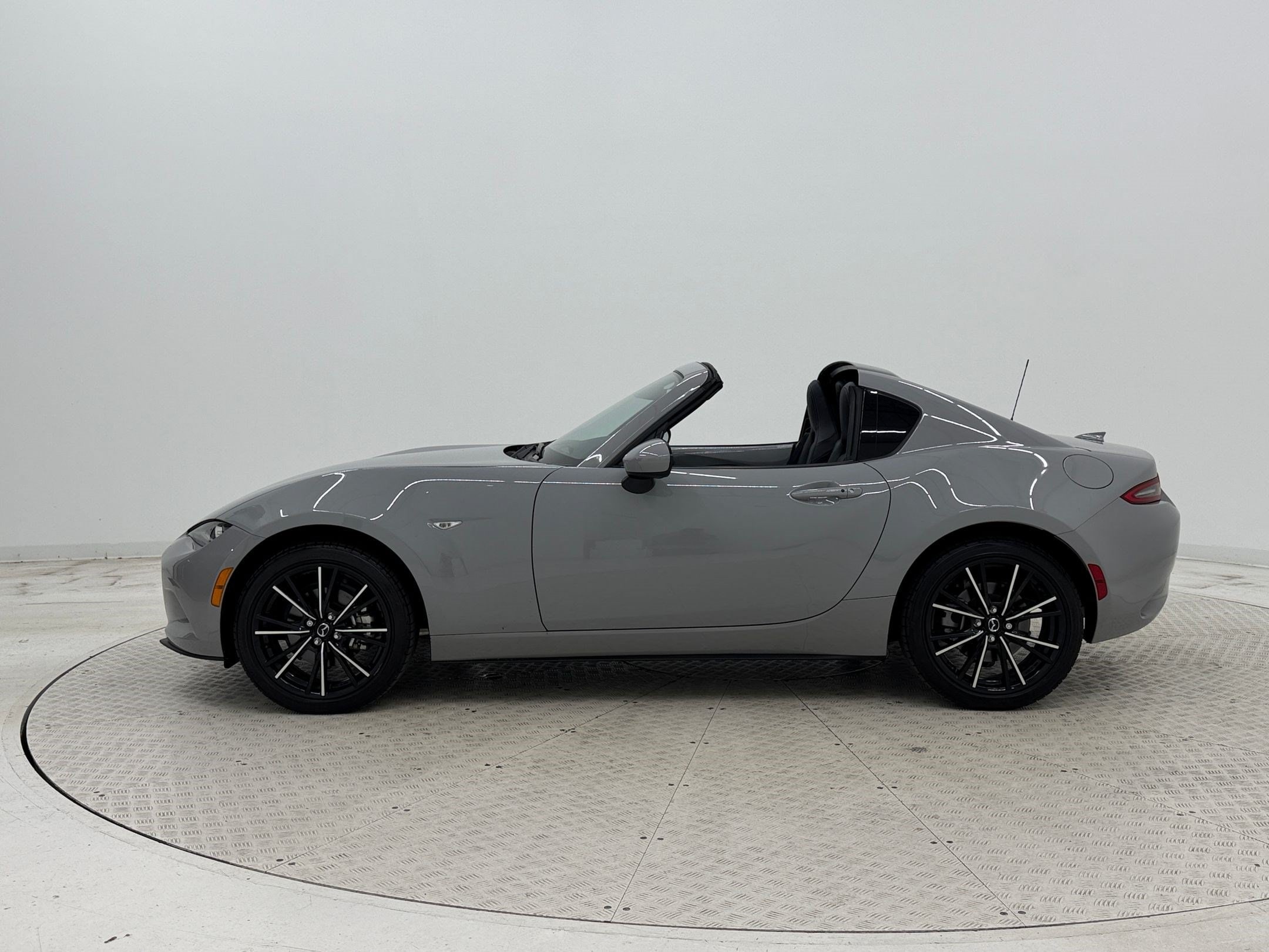 2024 Mazda MX-5 Miata RF Grand Touring Convertible