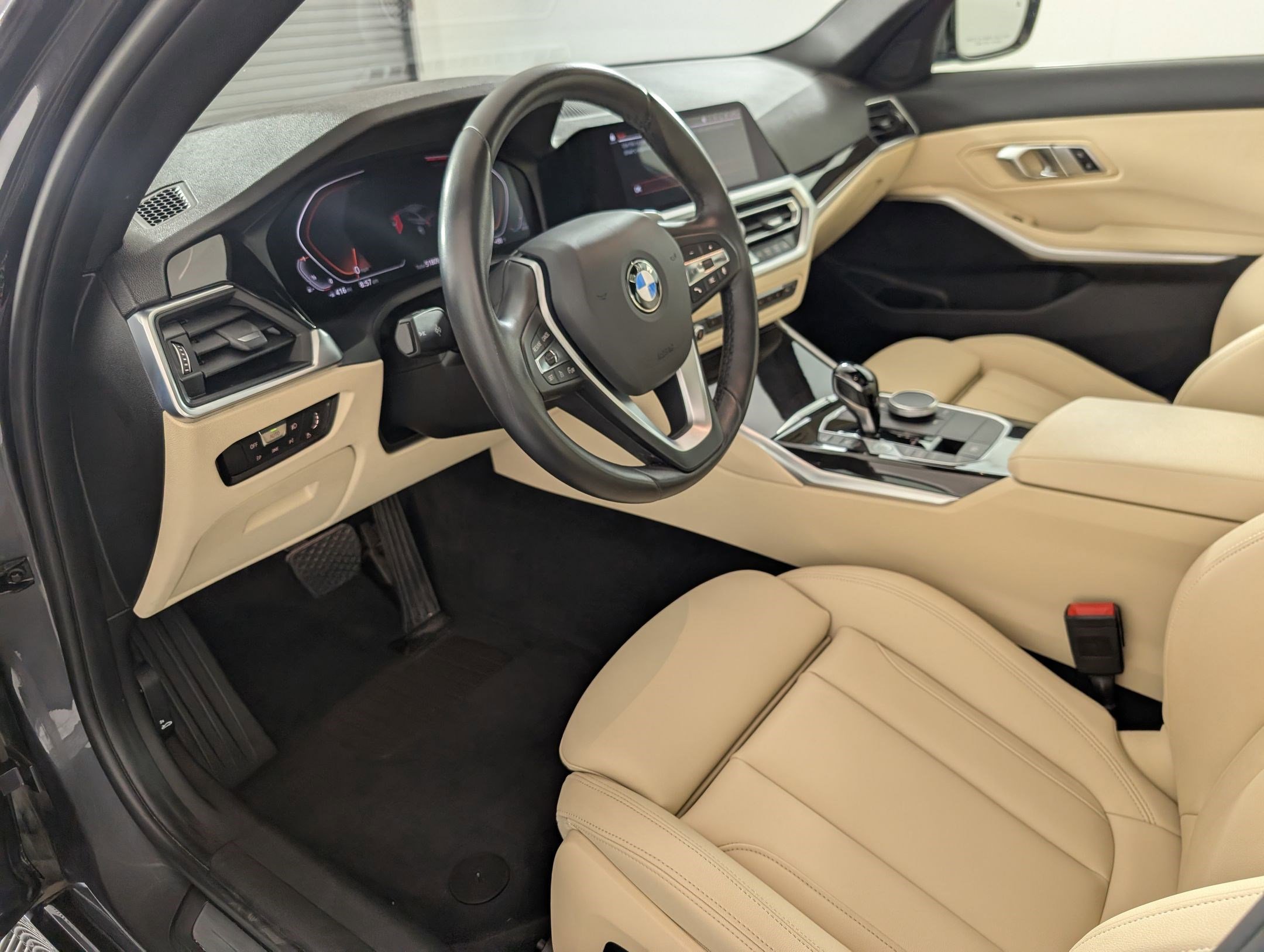 2019 Bmw 330i Sedan photo 3