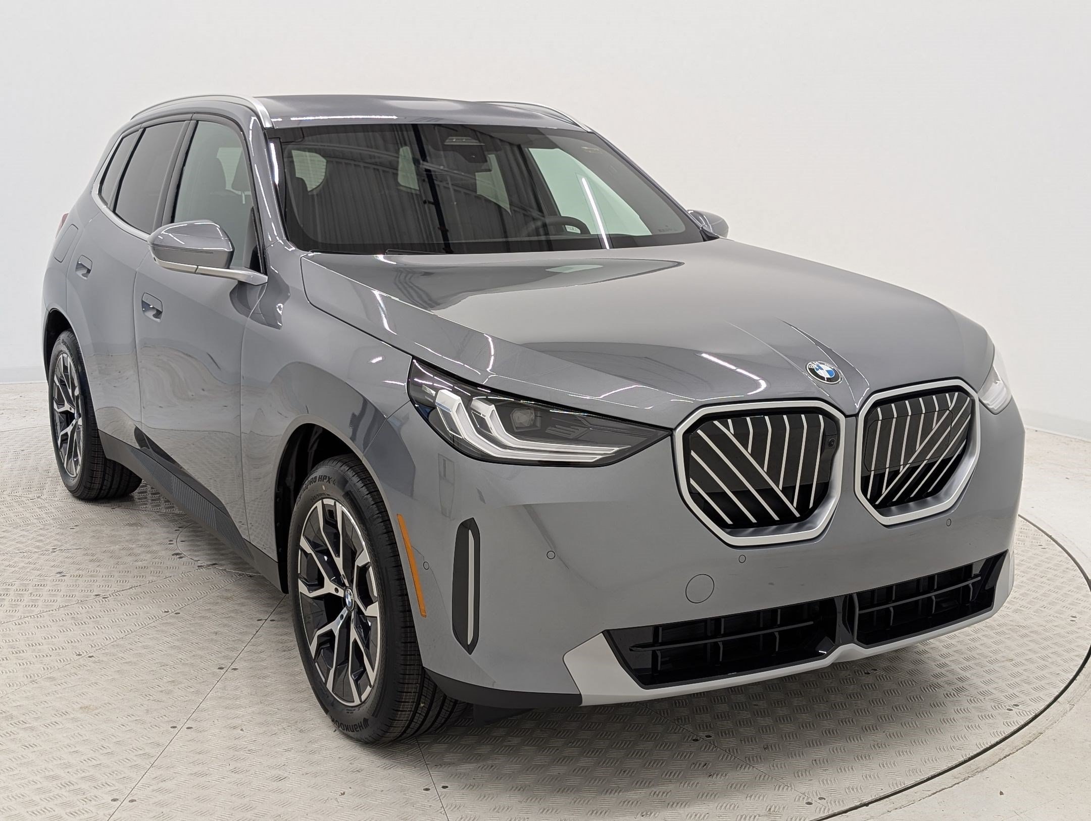 2026 BMW X3 30 - Photo 19